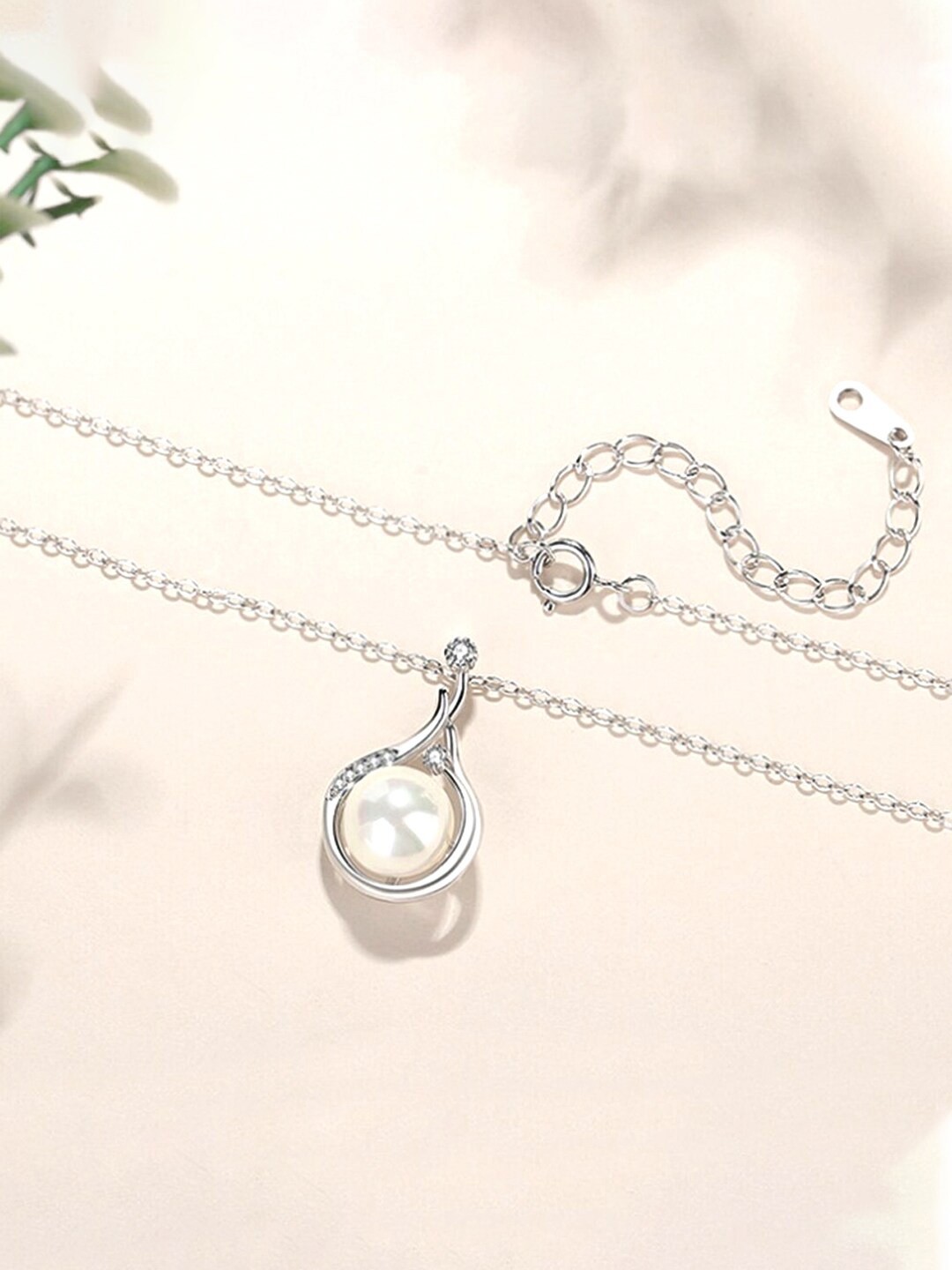 

Raajsi by Yellow Chimes 925 Sterling Pure Silver Silver-Plated pearl-Studded Pendant With Chain, White
