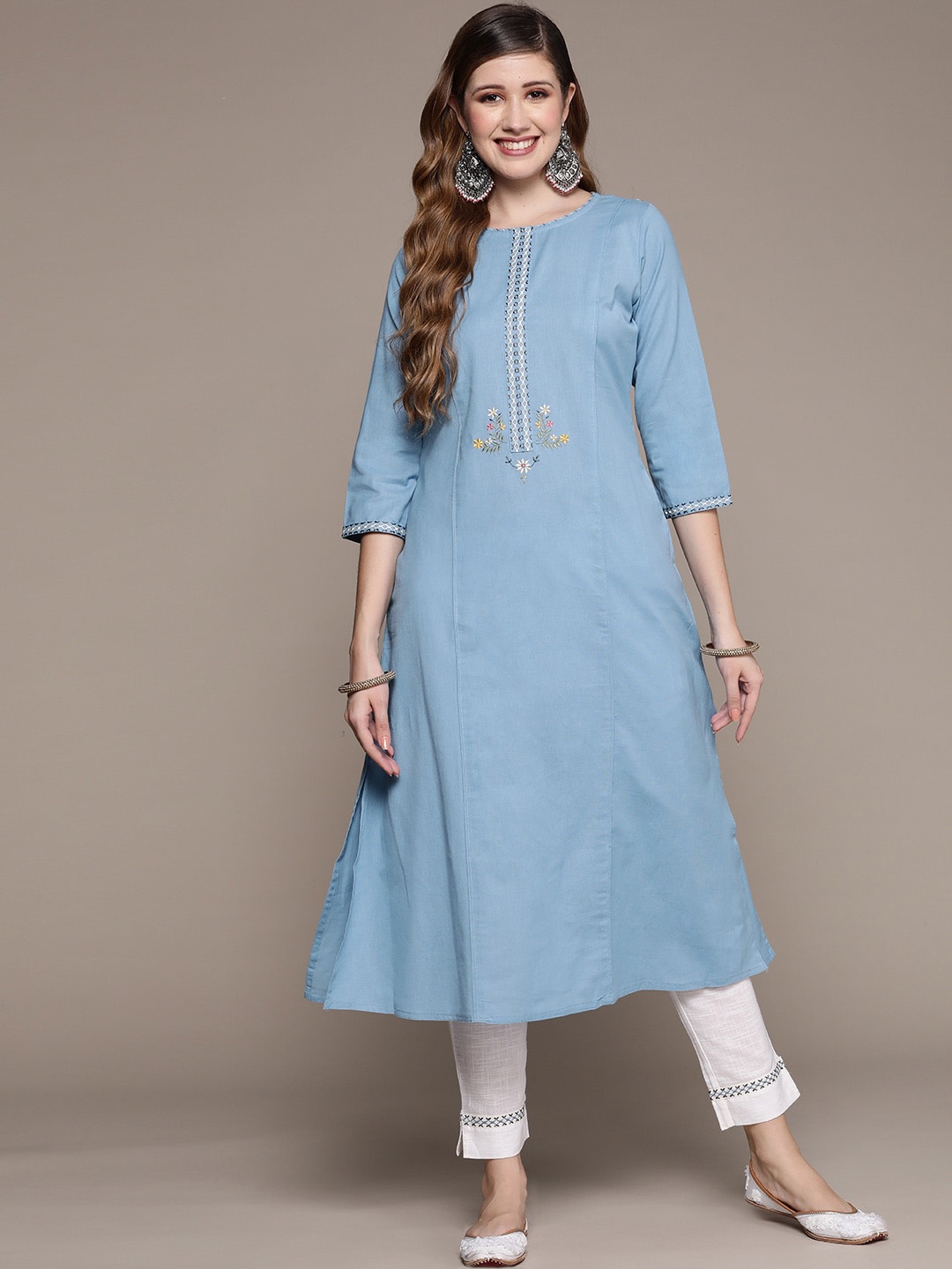 

Ishin Women Floral Embroidered Thread Work Pure Cotton Kurta with Trousers, Blue