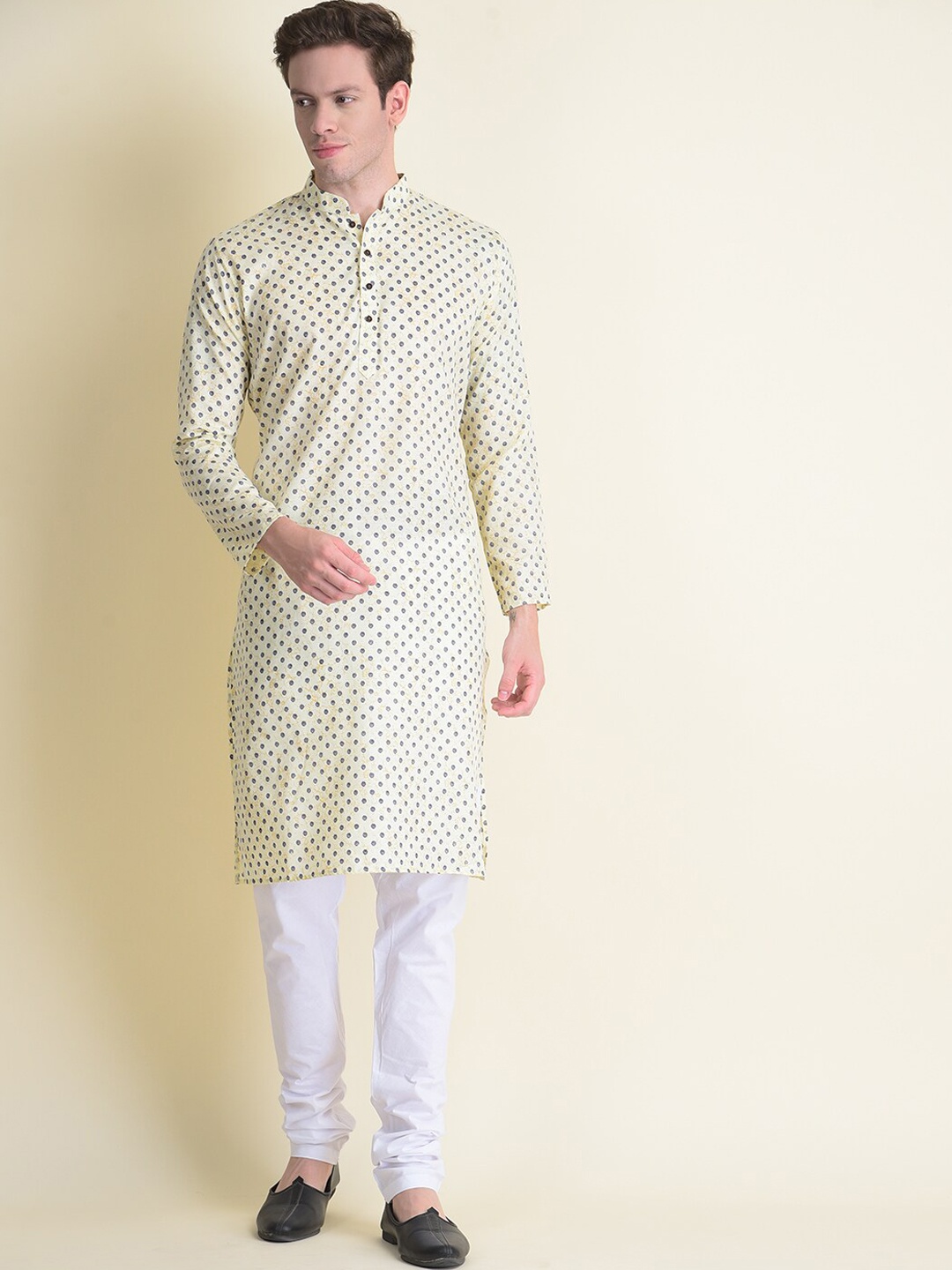 

NAMASKAR Men Mandarin Collar Printed Pure Cotton Kurta with Churidar, Cream