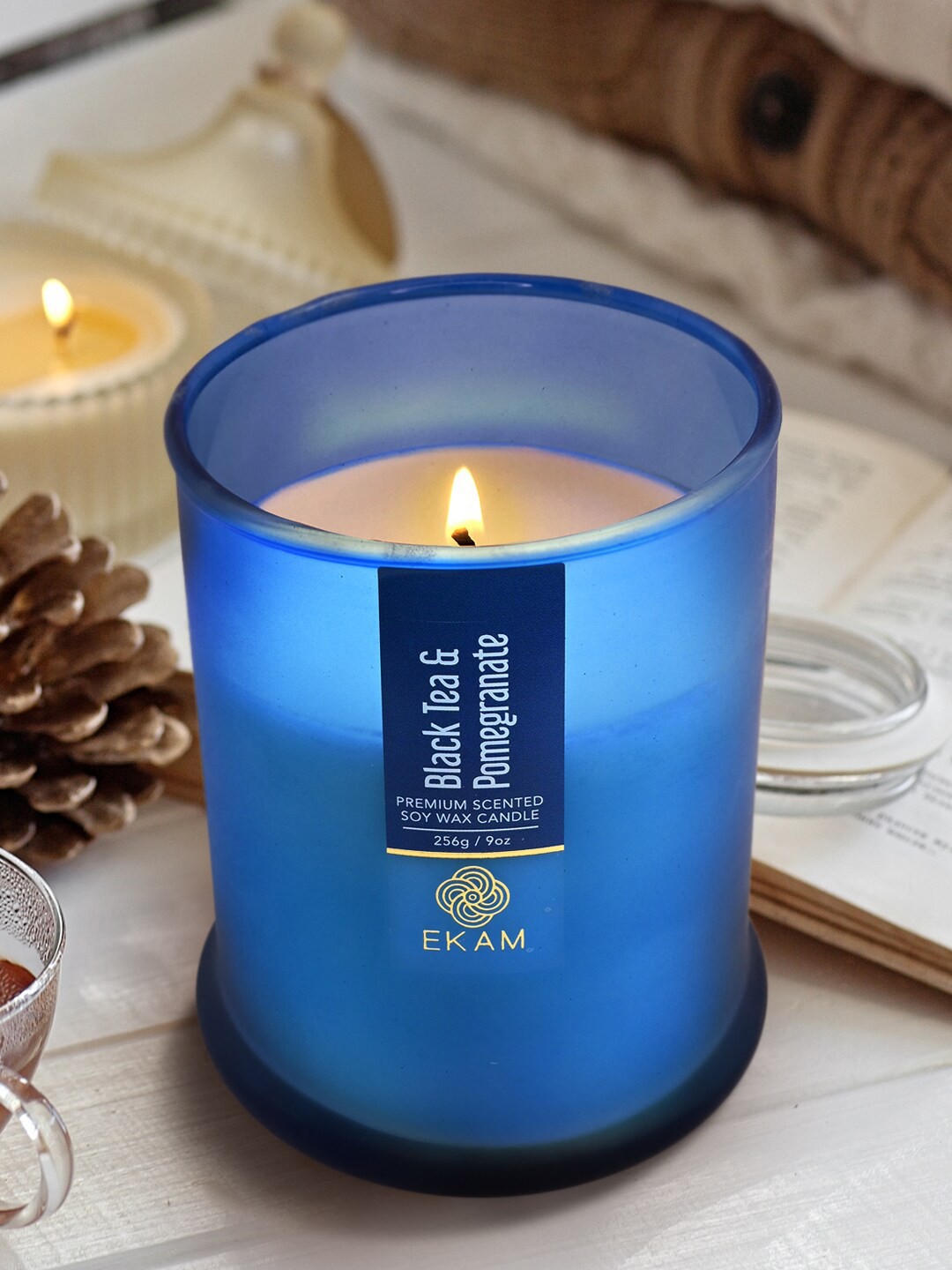

Ekam Ring Jar Blue Soy Wax Black Tea & Pomegranate Scented Candle