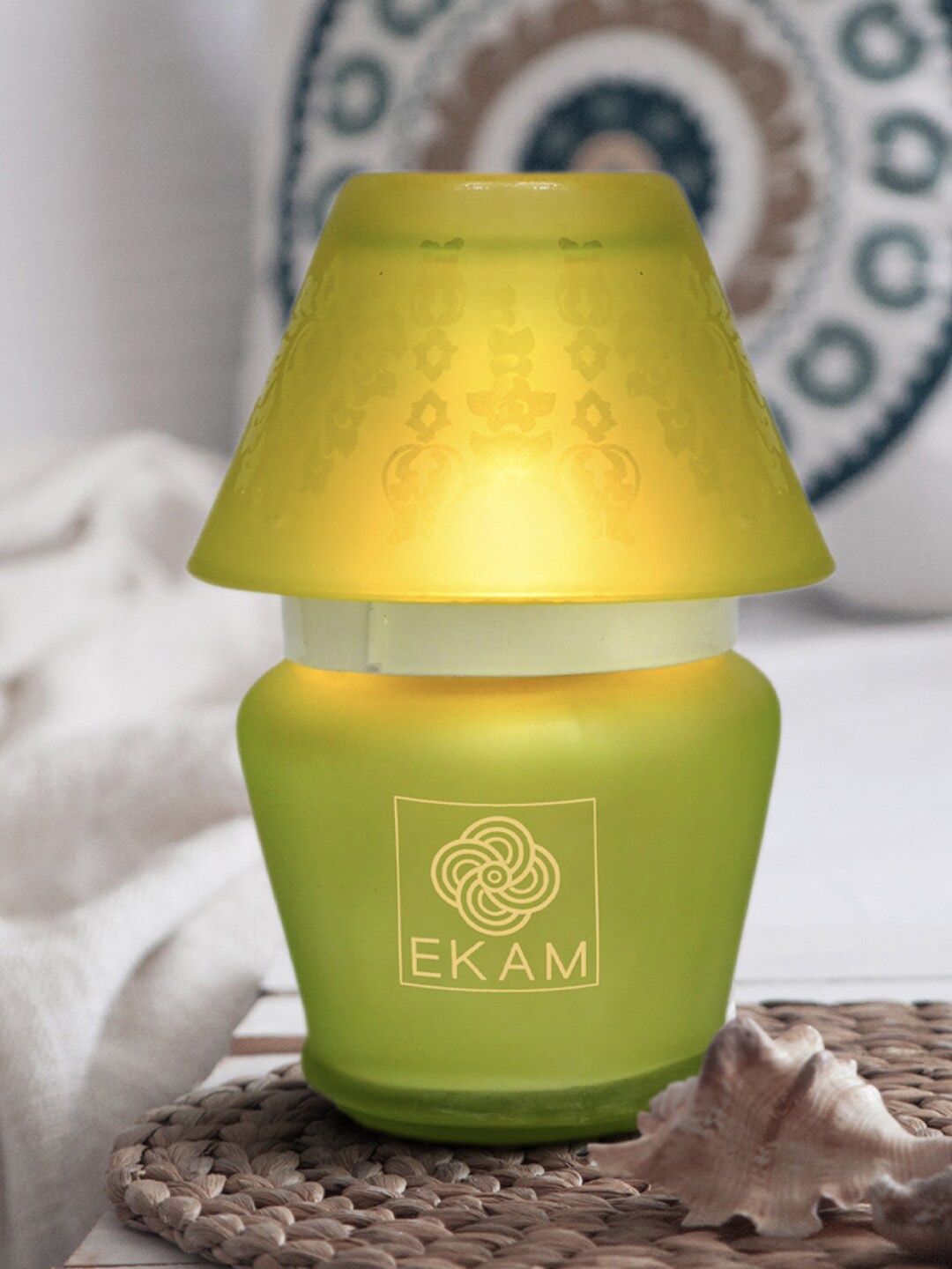 

Ekam Lime Green Printed Lemongrass Fragrance Lampshade Scented Candle