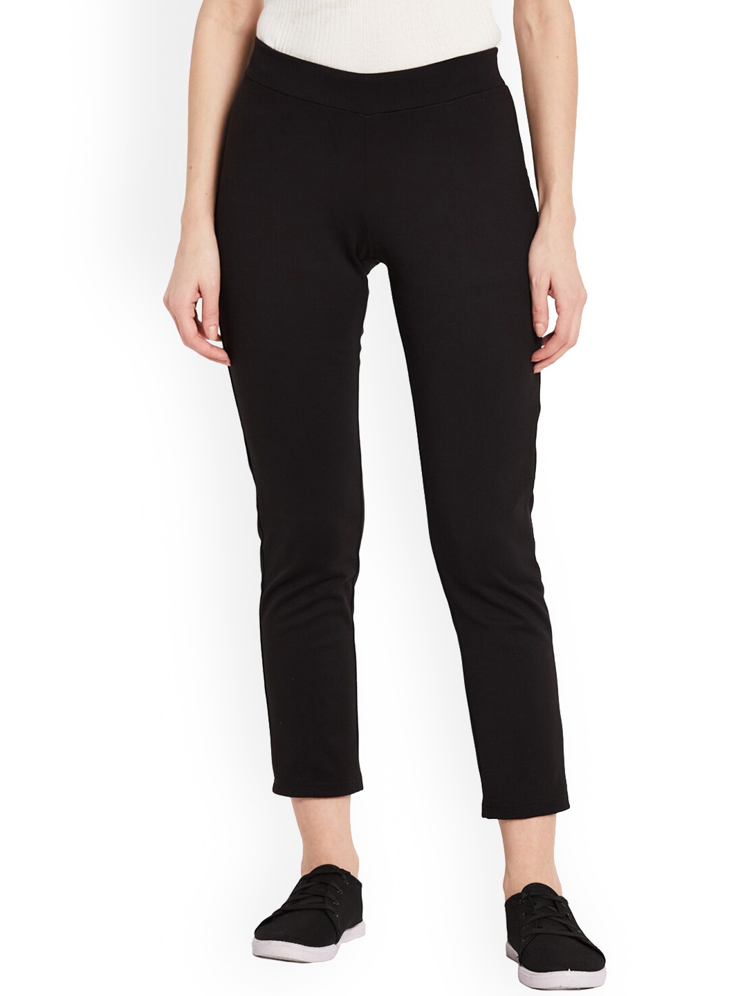 

UNMADE Women Mid-Rise Trousers, Black