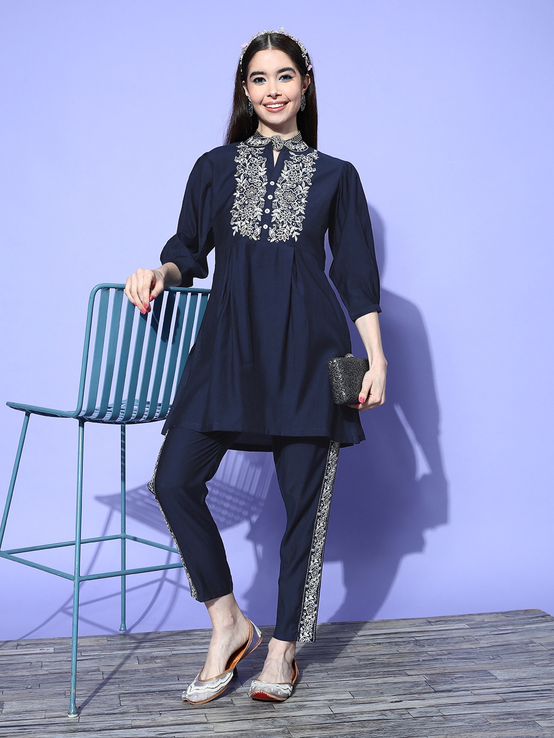 

Libas Embellished Mandarin Collar Tunic With Trousers, Navy blue