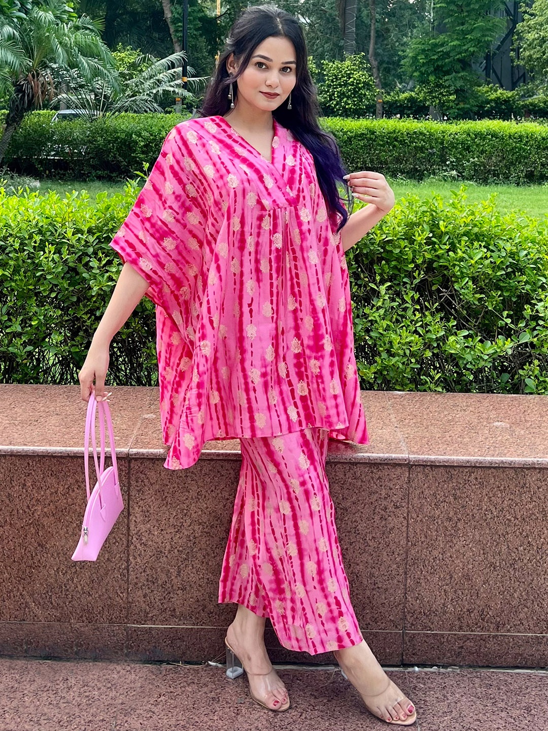 

Libas Ethnic Motifs Dyed Kaftan Kurti with Palazzos, Pink