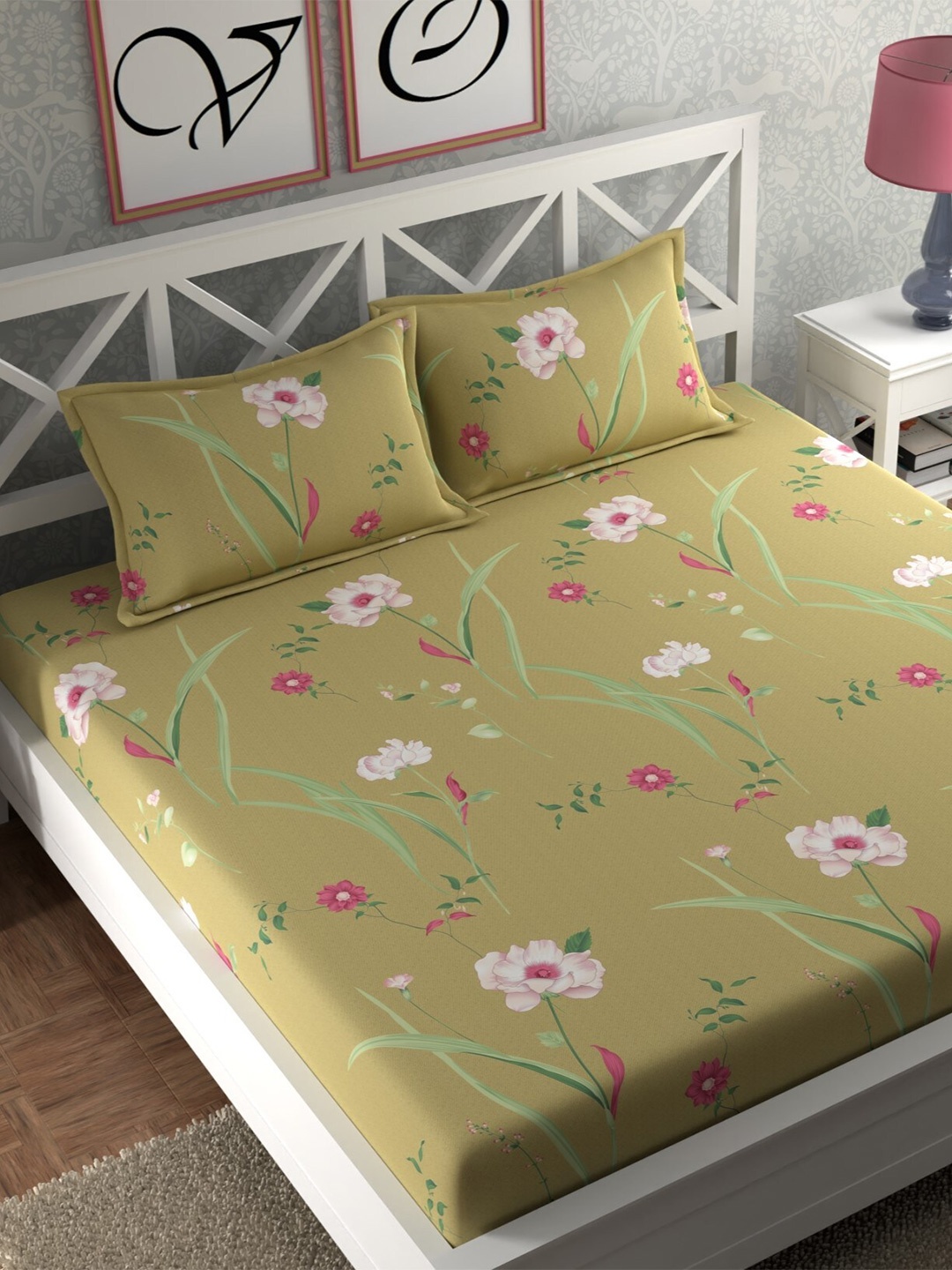 

CHHAVI INDIA Green & Pink Floral 210 TC Queen Bedsheet with 2 Pillow Covers