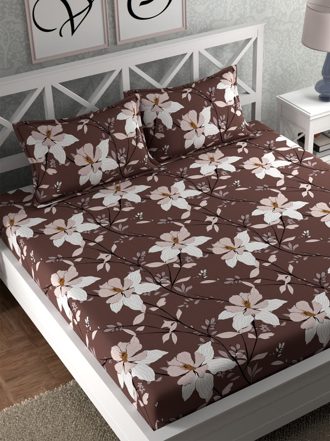 

CHHAVI INDIA Brown & White Floral 210 TC Queen Bedsheet with 2 Pillow Covers