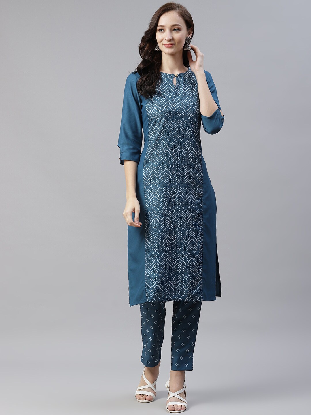 

ZIYAA Women Bandhani Printed Kurta with Trousers, Teal