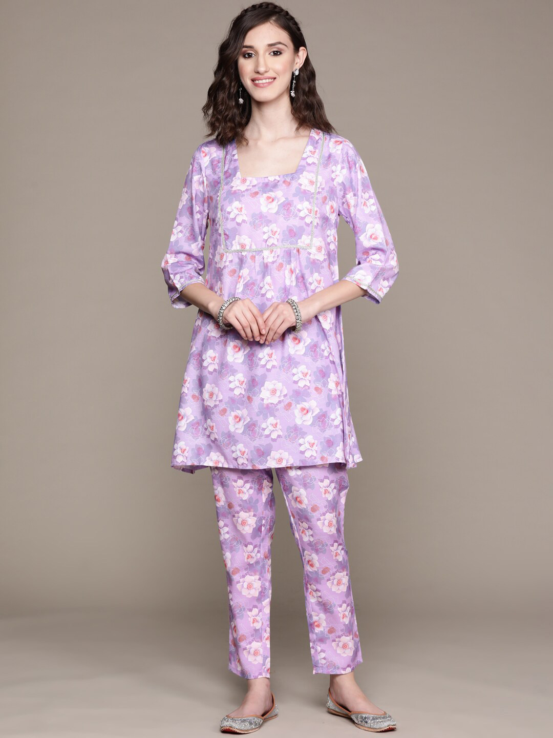 

ZIYAA Women Floral Printed Gotta Patti Kurta with Trousers, Lavender