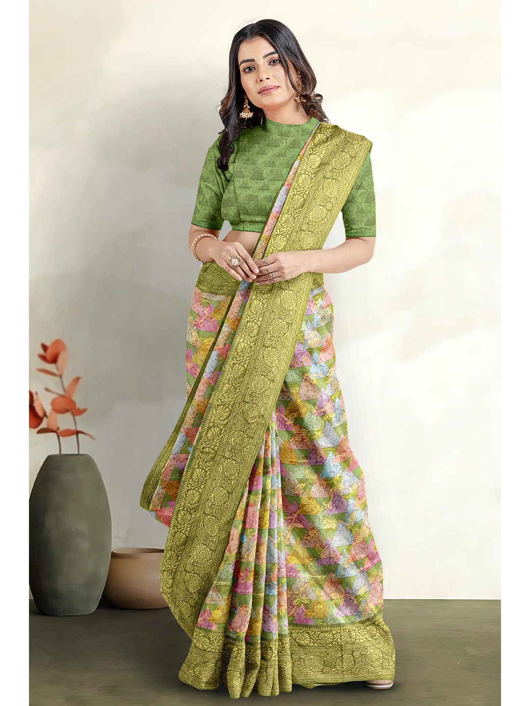 

Kalamandir Geometric Printed Zari Silk Blend Saree, Green