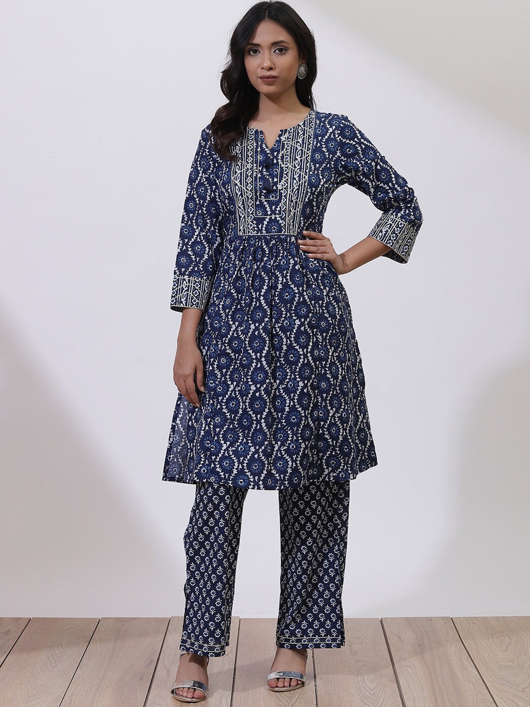 

Lakshita Women Ethnic Motifs Printed Notch Neck Kurta with Palazzos, Blue