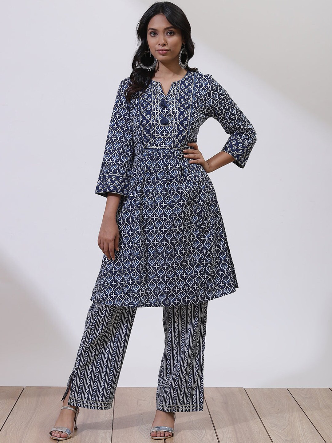 

Lakshita Printed Pure Cotton Kurta with Palazzos, Blue