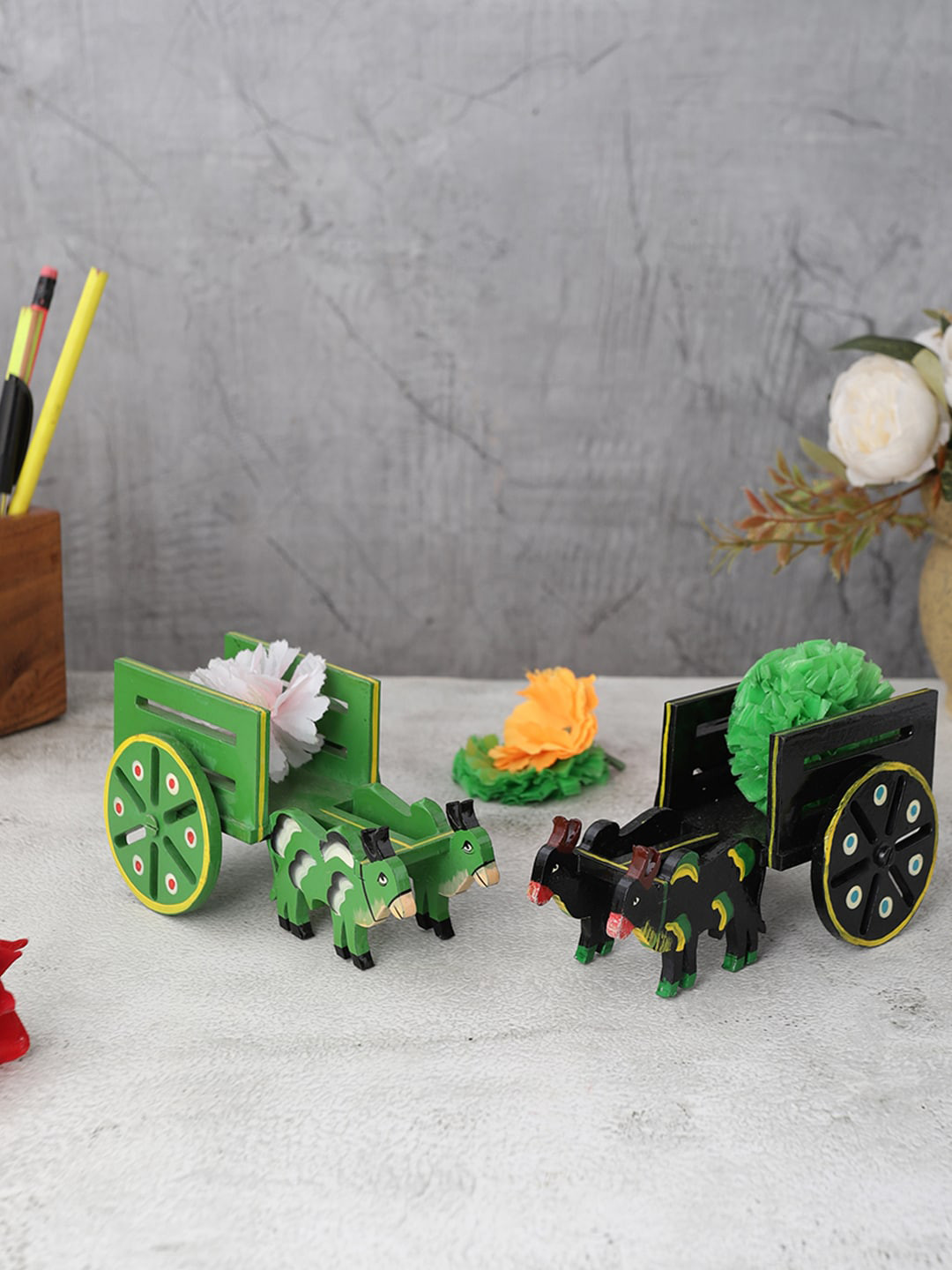 

VarEesha Green & Black 2 Pieces Wooden Bullock Cart Showpiece