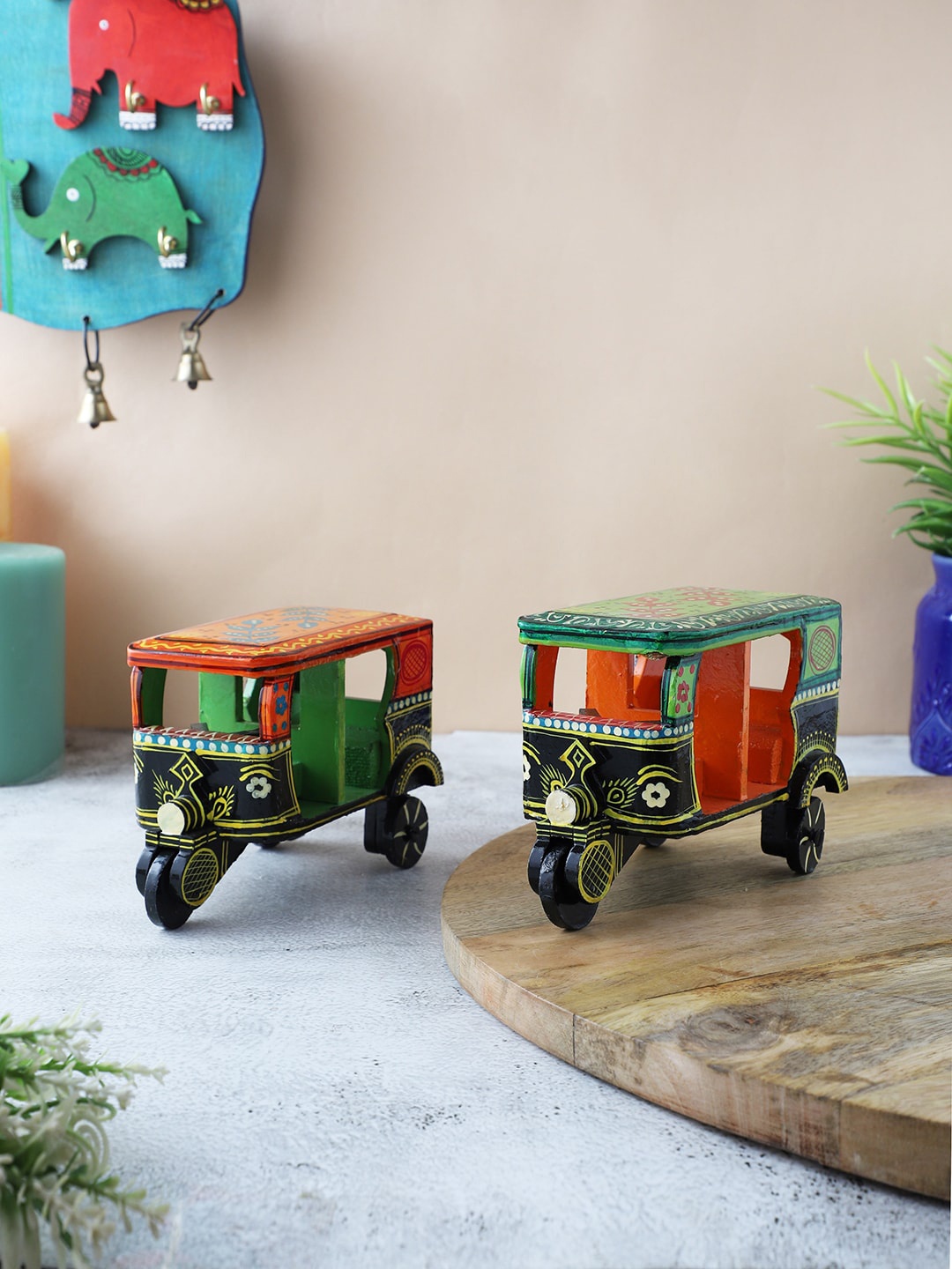 

VarEesha Green & Orange 2 Pcs Auto Wooden Showpieces