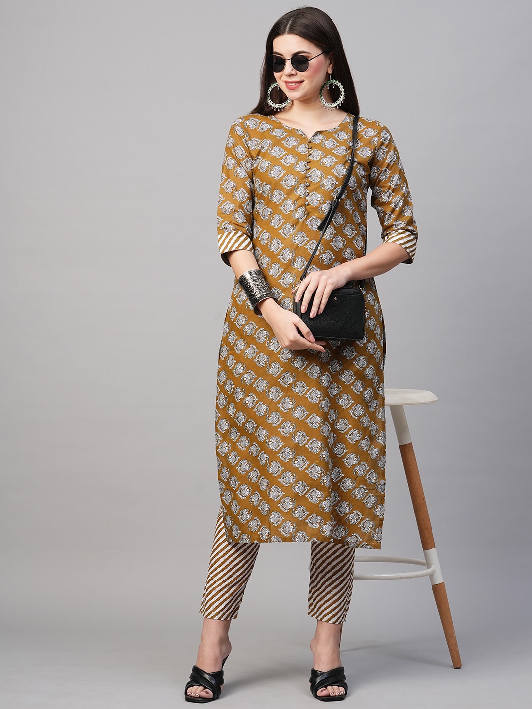 

KALINI Women Ethnic Motifs Printed Notch Neck Kurta with Trousers, Mustard