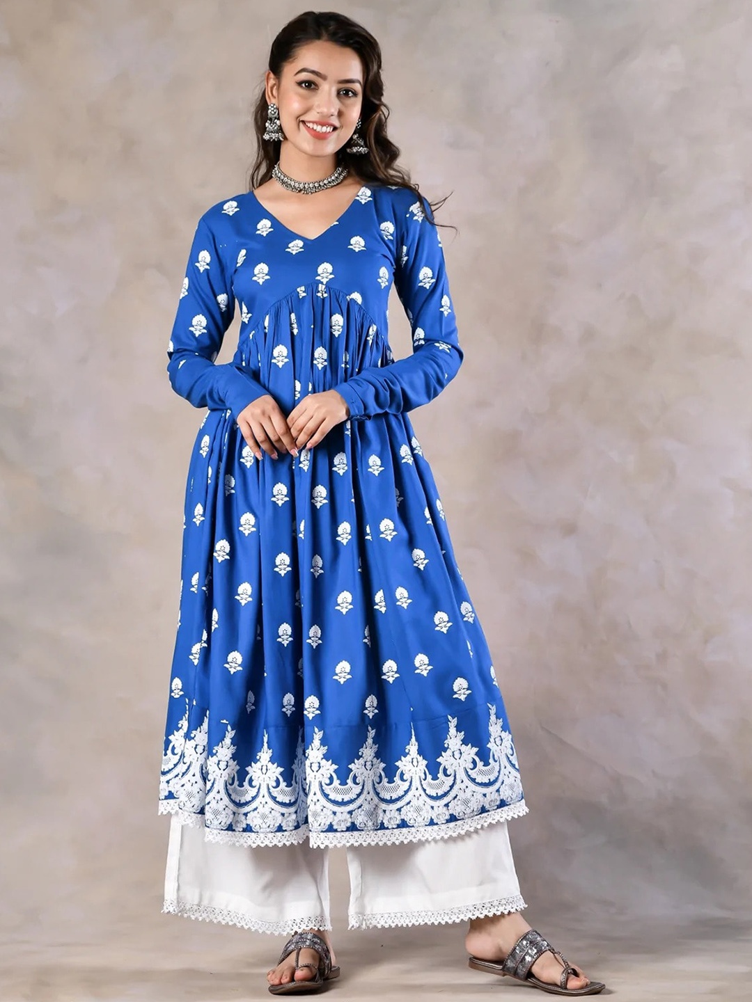 

Rustorange Women Printed V Neck Anarkali Kurta with Palazzos, Blue