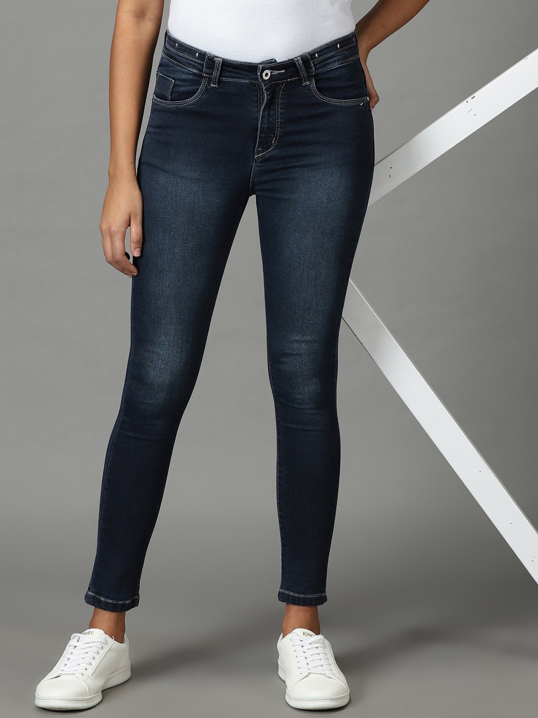 

SHOWOFF Women Skinny Fit High-Rise Light Fade Stretchable Cotton Jeans, Navy blue