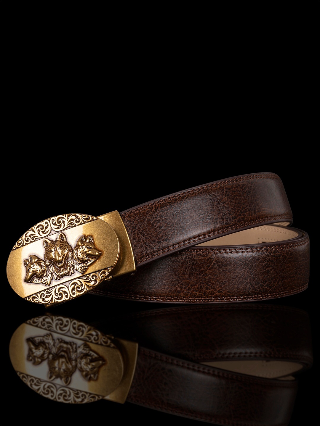 

NAEVE Men Genuine Leather Belt With Textured Buckle, Brown