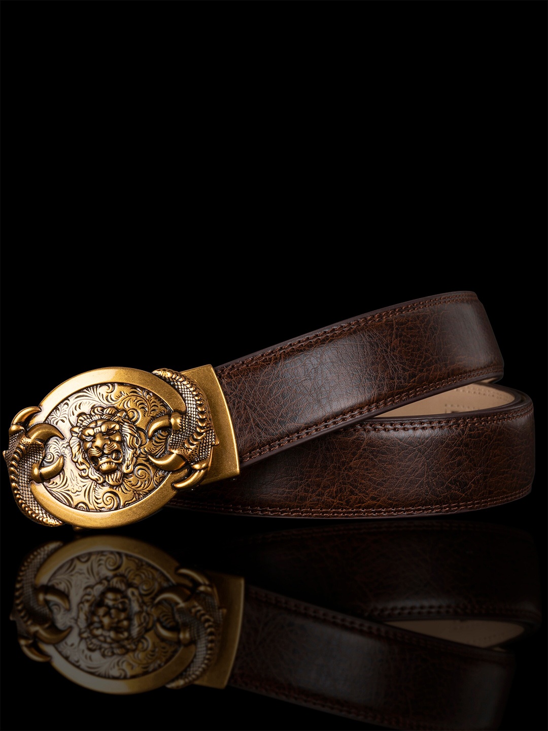 

NAEVE Men Genuine Leather Belt With Textured Buckle, Brown
