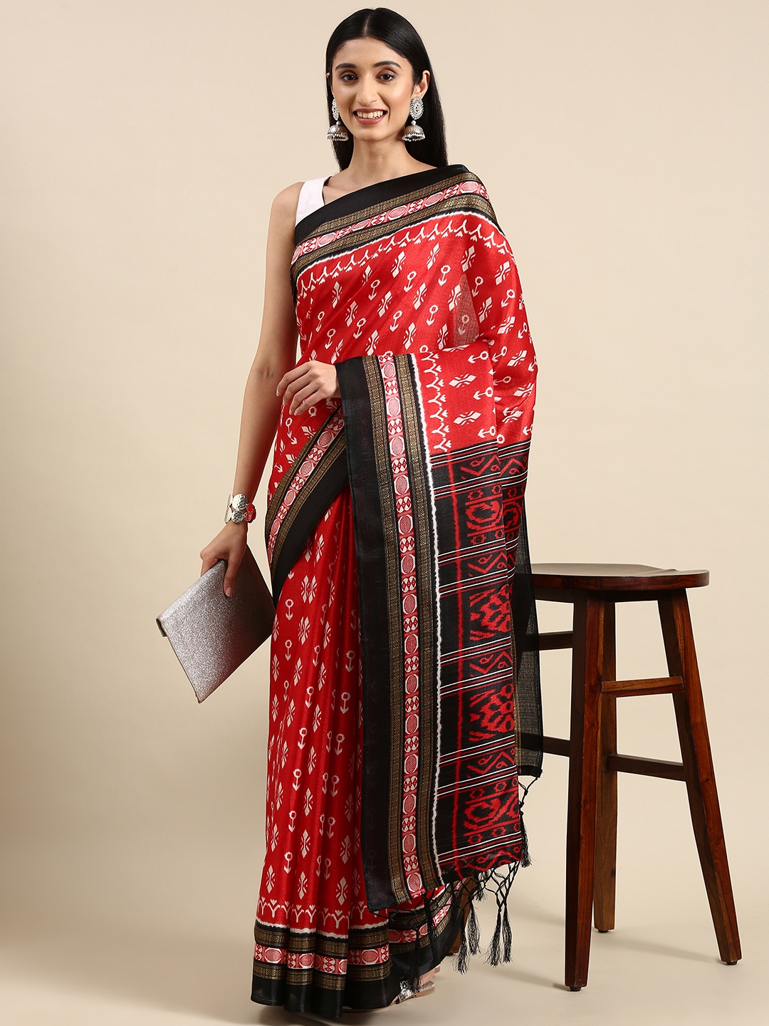 

Anouk Ethnic Motifs Printed Saree, Red