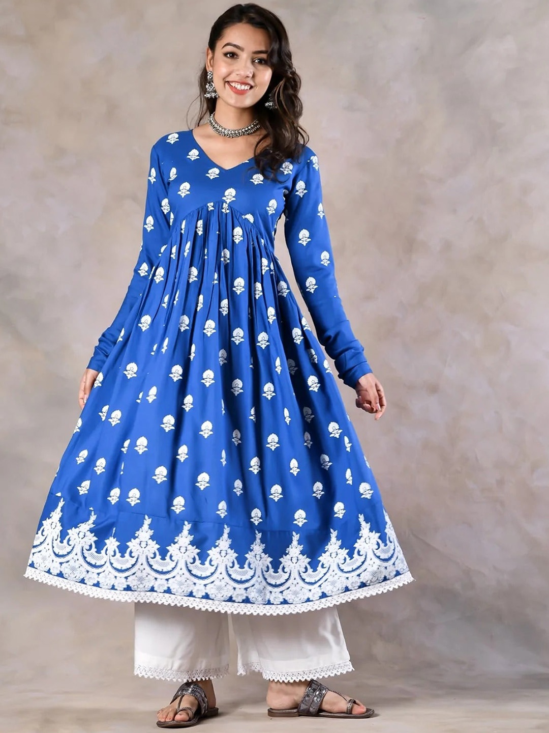 

Rustorange Women Floral Printed Thread Work Anarkali Kurta, Blue
