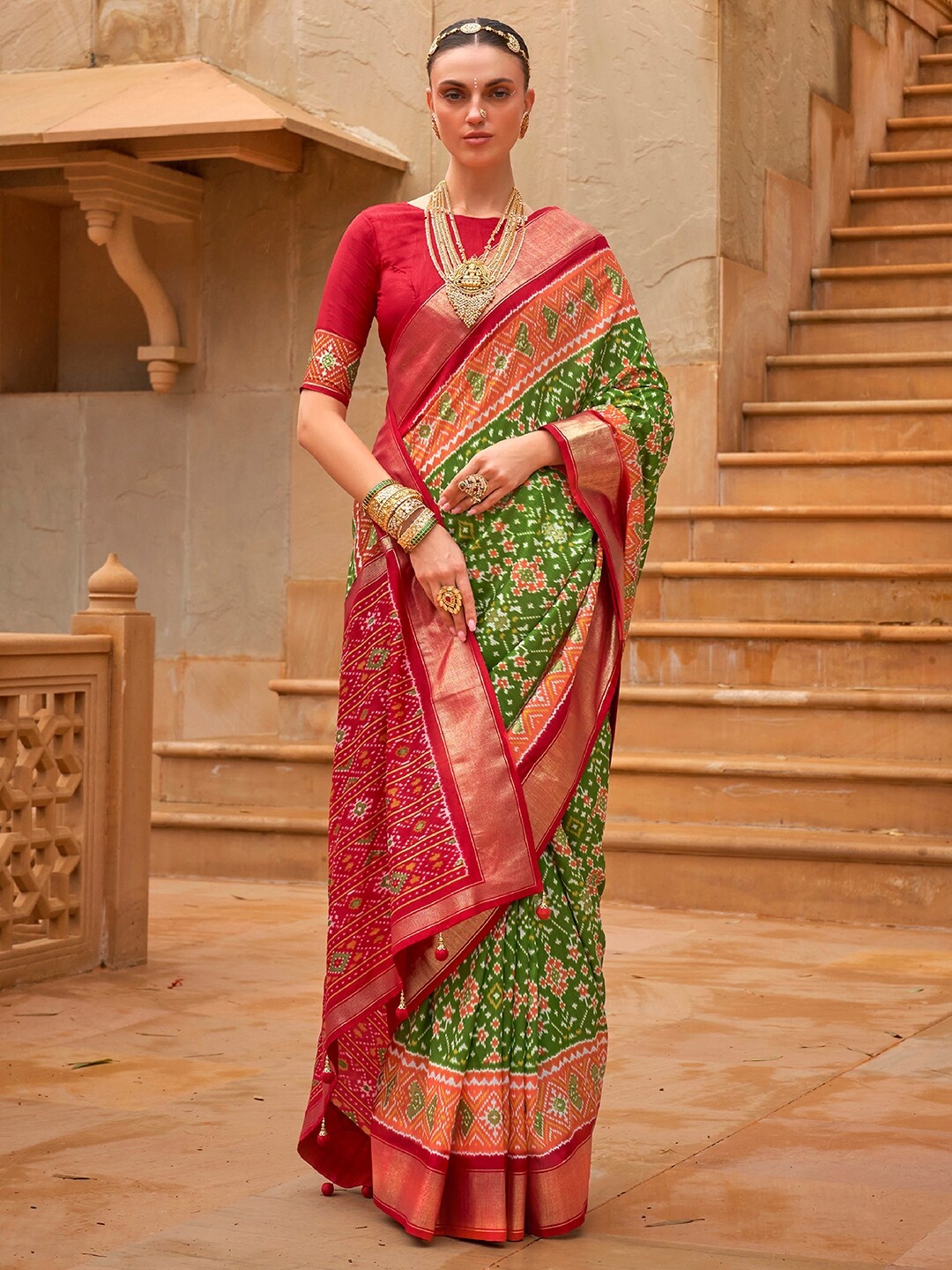 

Anouk Ethnic Motifs Zari Silk Blend Pochampally Saree, Green