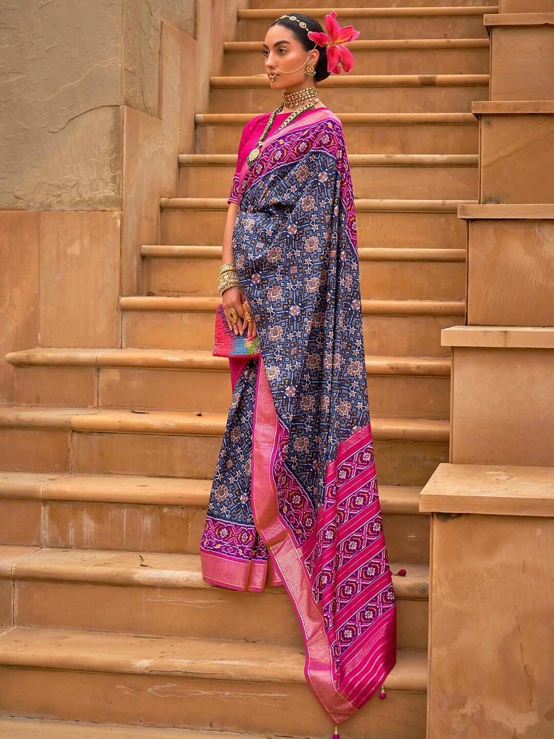 

Anouk Ethnic Motifs Zari Silk Blend Pochampally Saree, Navy blue