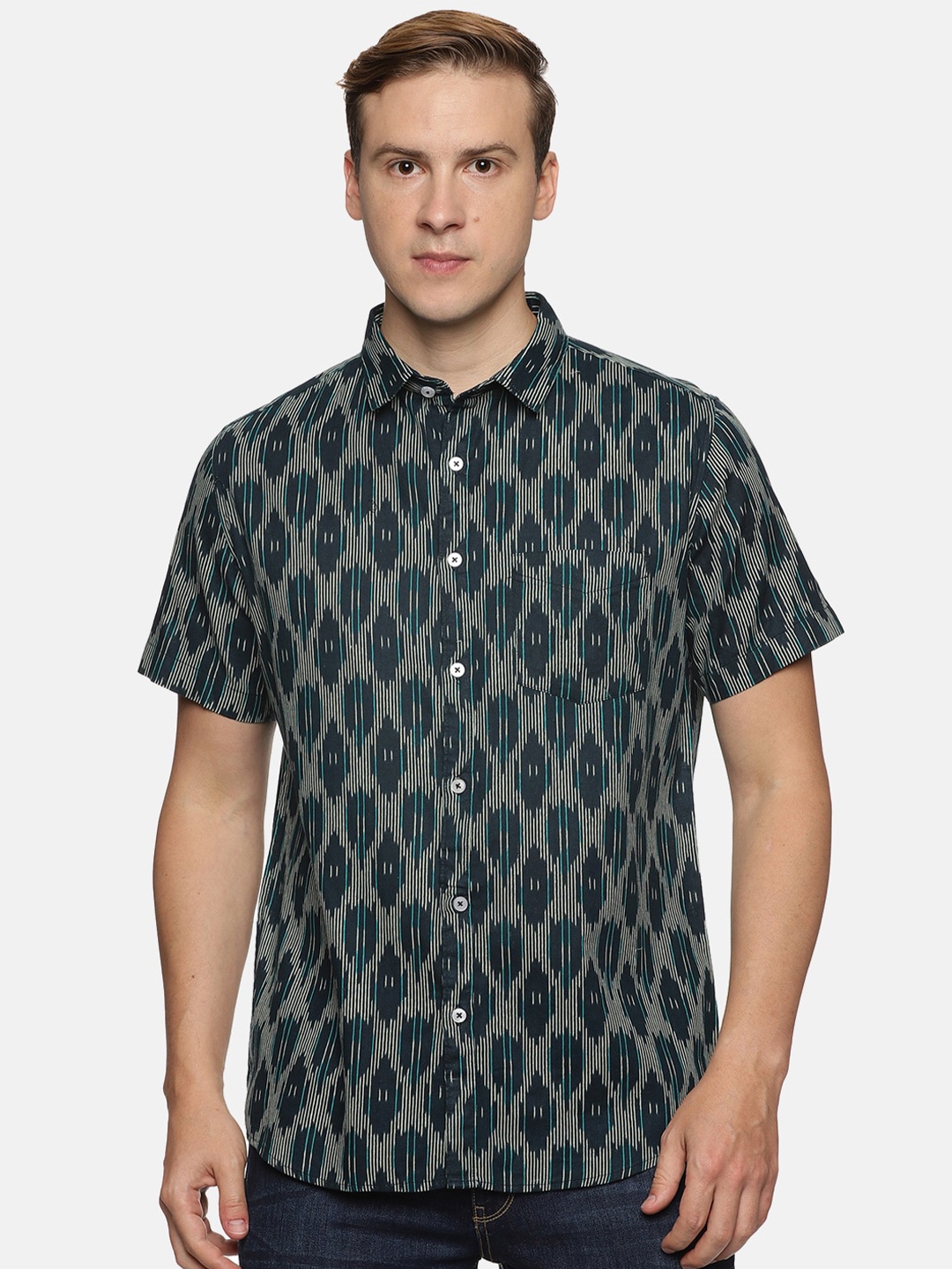 

Tusok Men Geometric Printed Cotton Casual Shirt, Blue