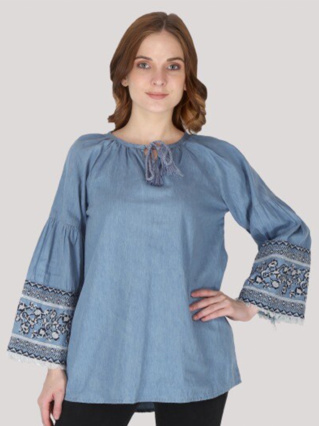 

SUMAVI-FASHION Regular Bell Sleeves Denim Top, Blue