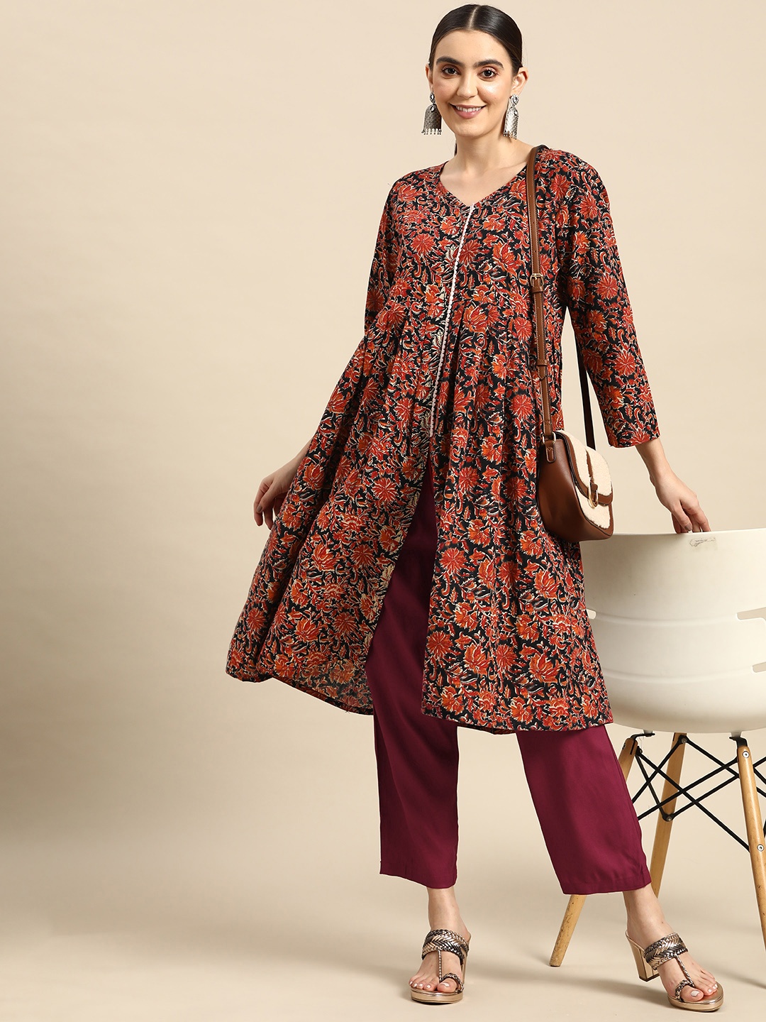 

Sangria Women Floral Printed Pure Cotton Kurta with Palazzos, Maroon