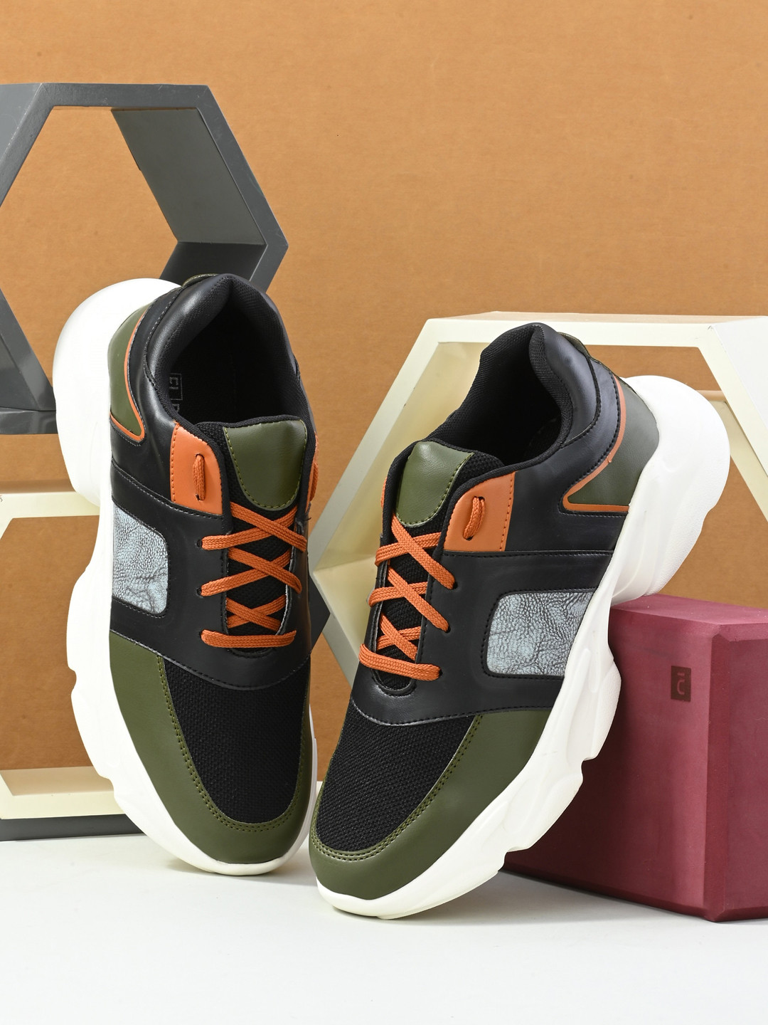 

El Paso Men Colourblocked Lightweight Sneakers, Olive