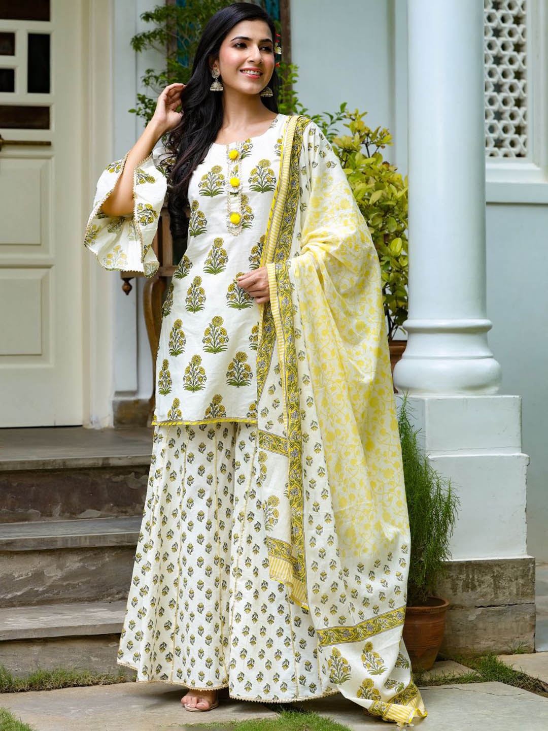 

PINKVILLE JAIPUR Ethnic Motifs Printed Pure Cotton Kurti with Palazzos & Dupatta, Beige