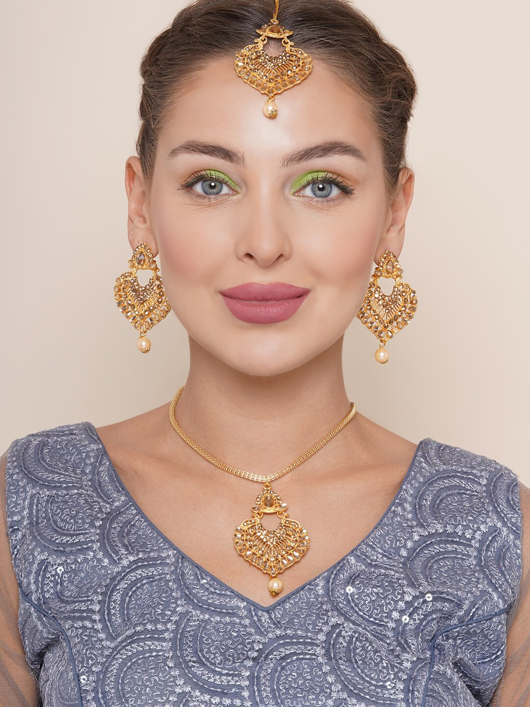

Anouk Gold-Plated Stones Studded & Beaded Jewellery Set, White