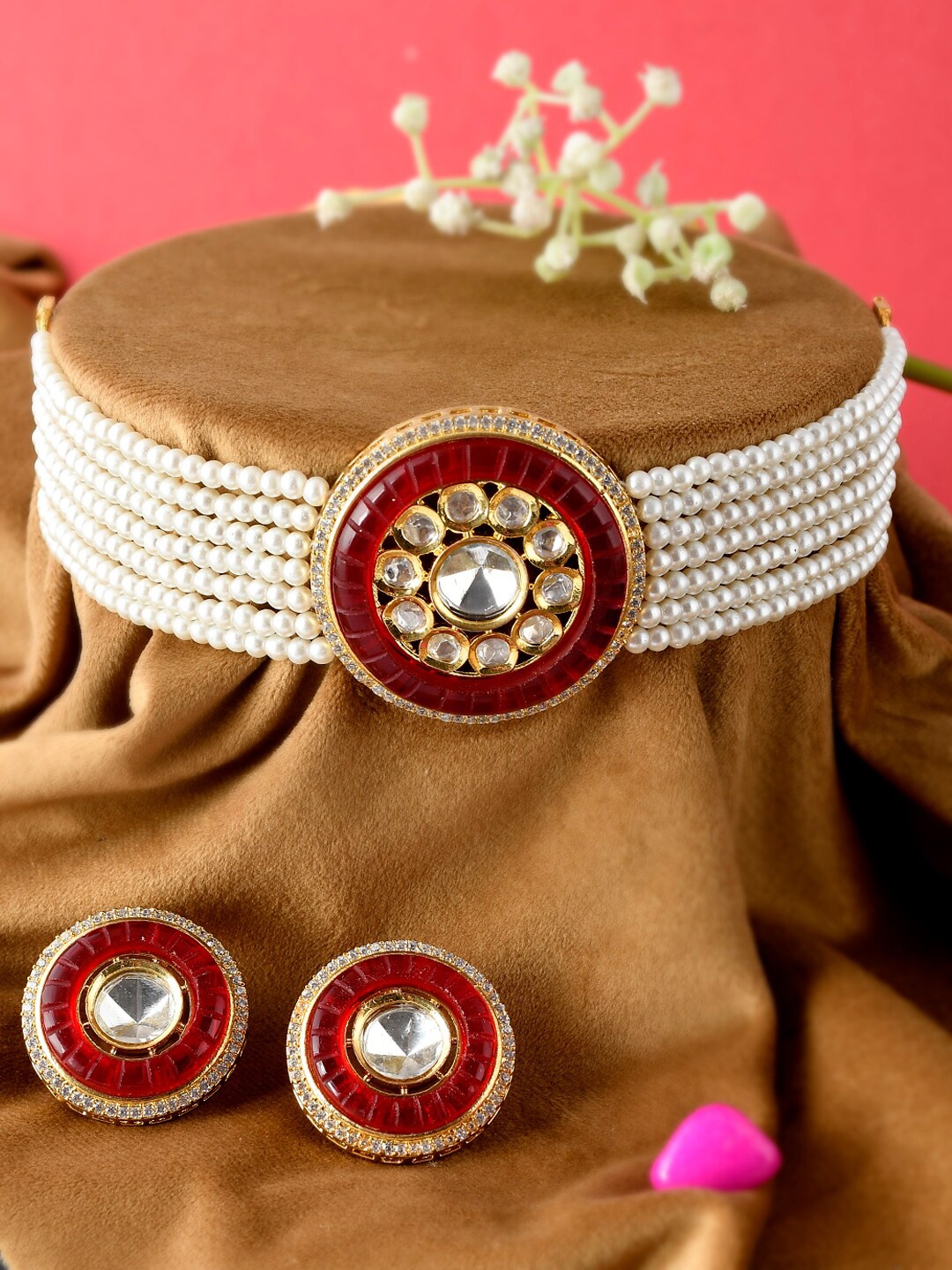 

Silvermerc Designs Gold-Plated Kundan Stone-Studded Jewellery Set