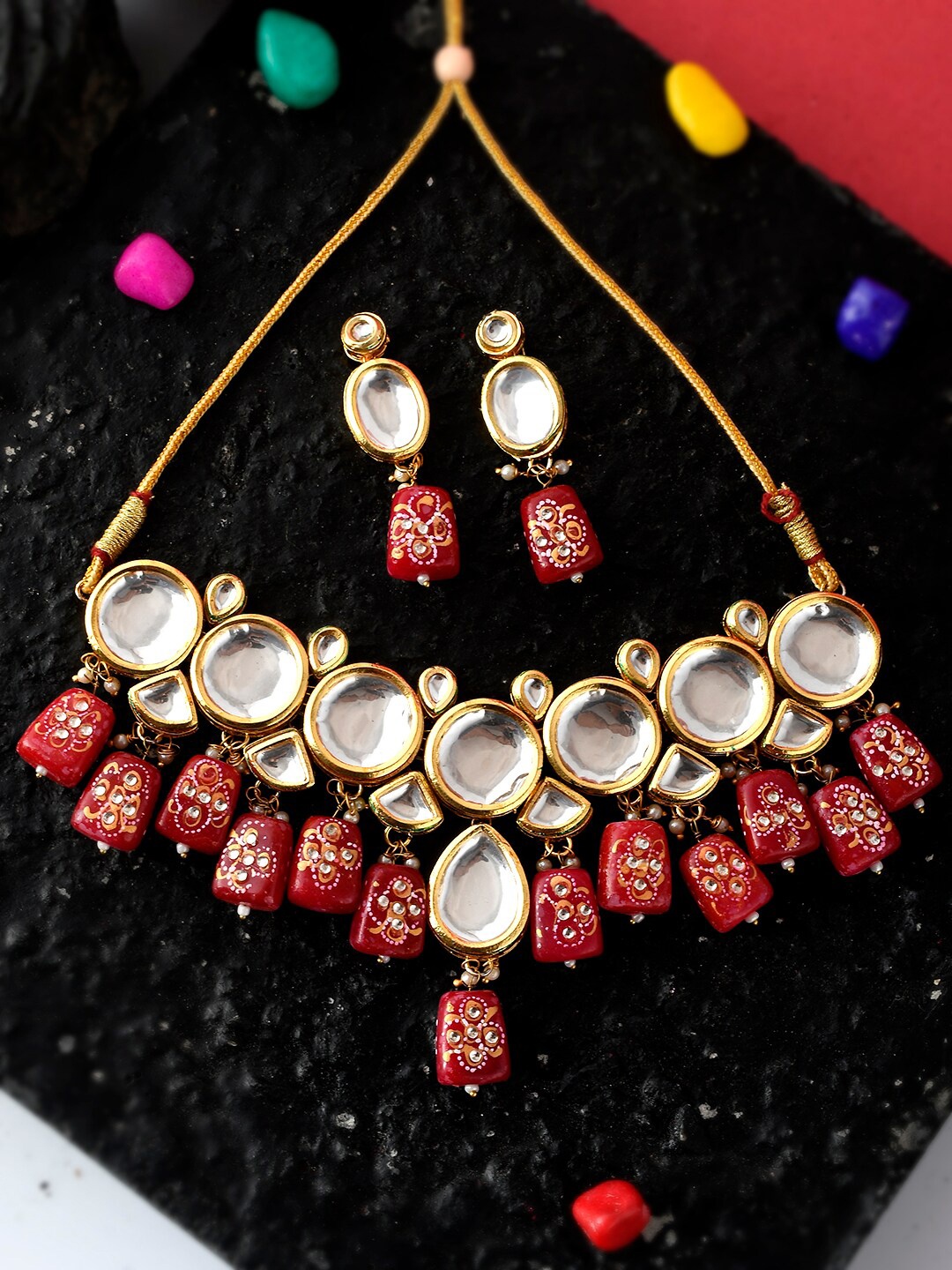 

Silvermerc Designs Gold-Plated Kundan Stone-Studded & Beaded Jewellery Set