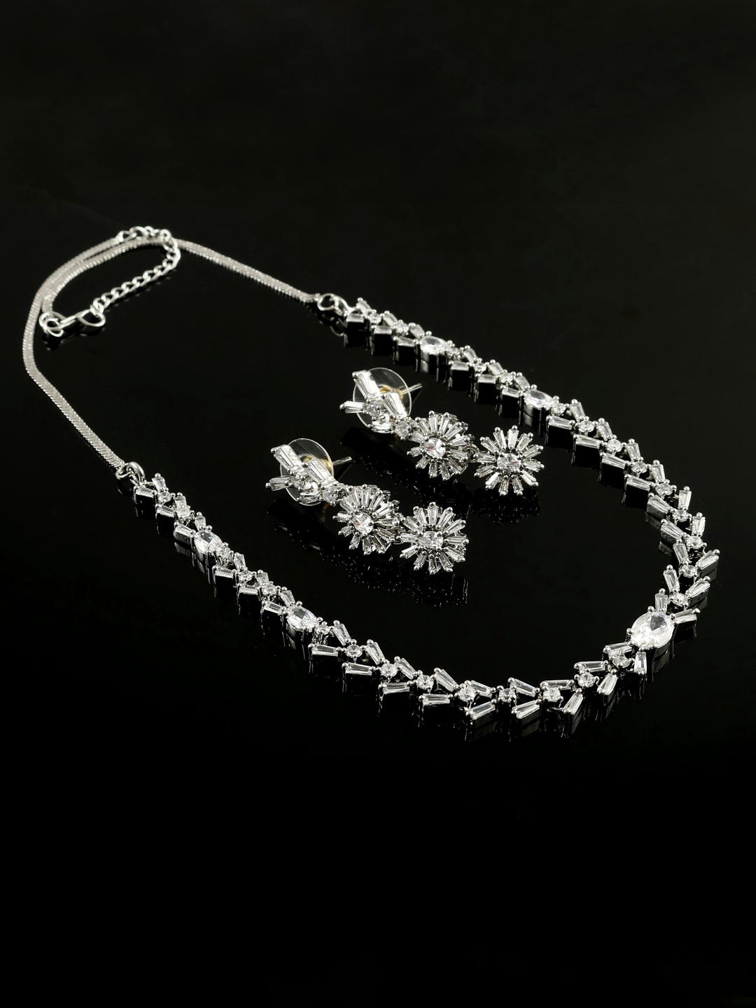 

Jewar Mandi Silver-Plated & CZ-Studded Necklace with Earrings