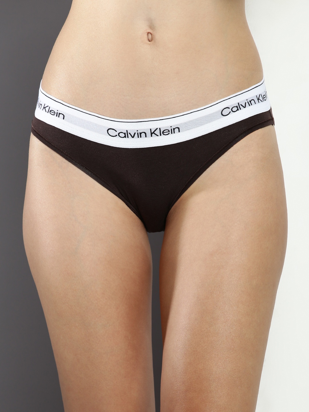 

Calvin Klein Underwear Mid-Rise Seamless Cotton Bikini Briefs QF7047ADBKC, Brown