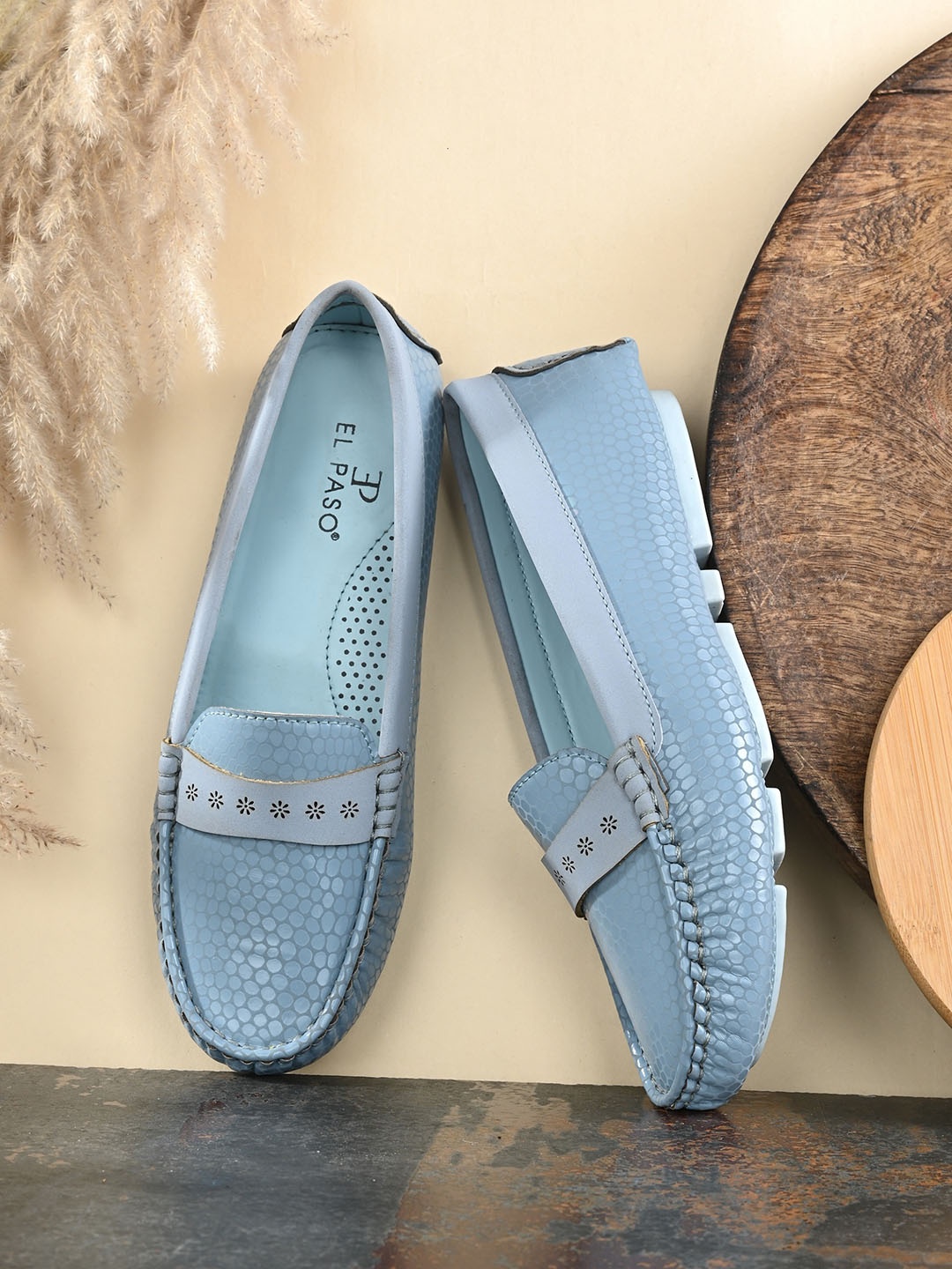 

El Paso Women Printed Laser Cuts Lightweight Loafers, Blue