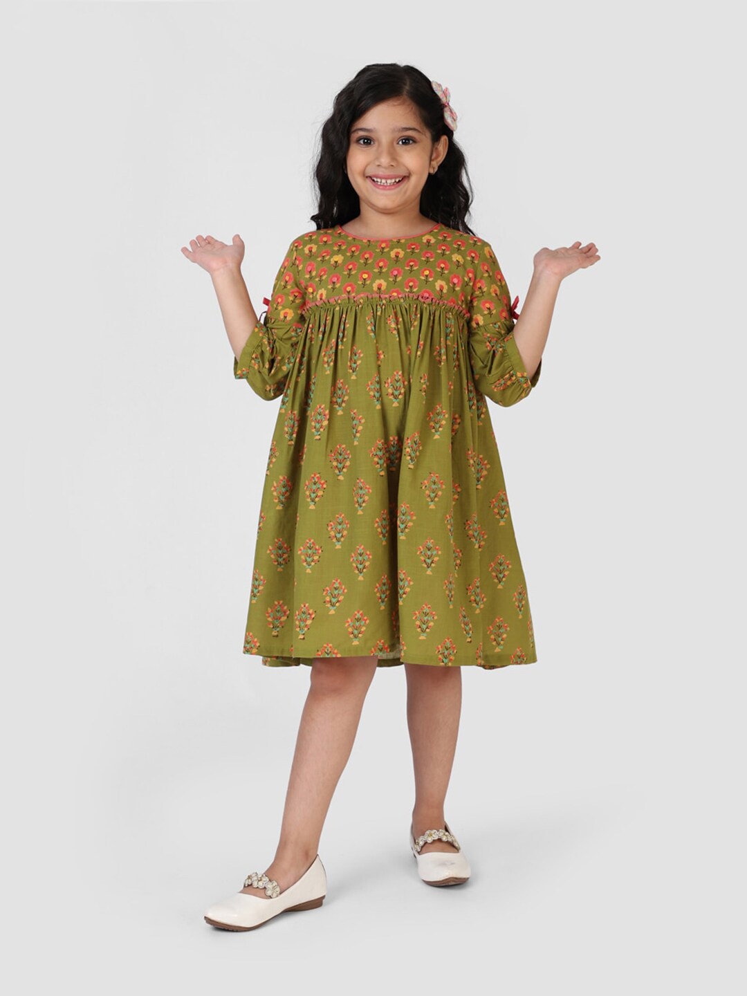 

Fabindia Girls Floral Printed Cotton A-Line Dress, Green