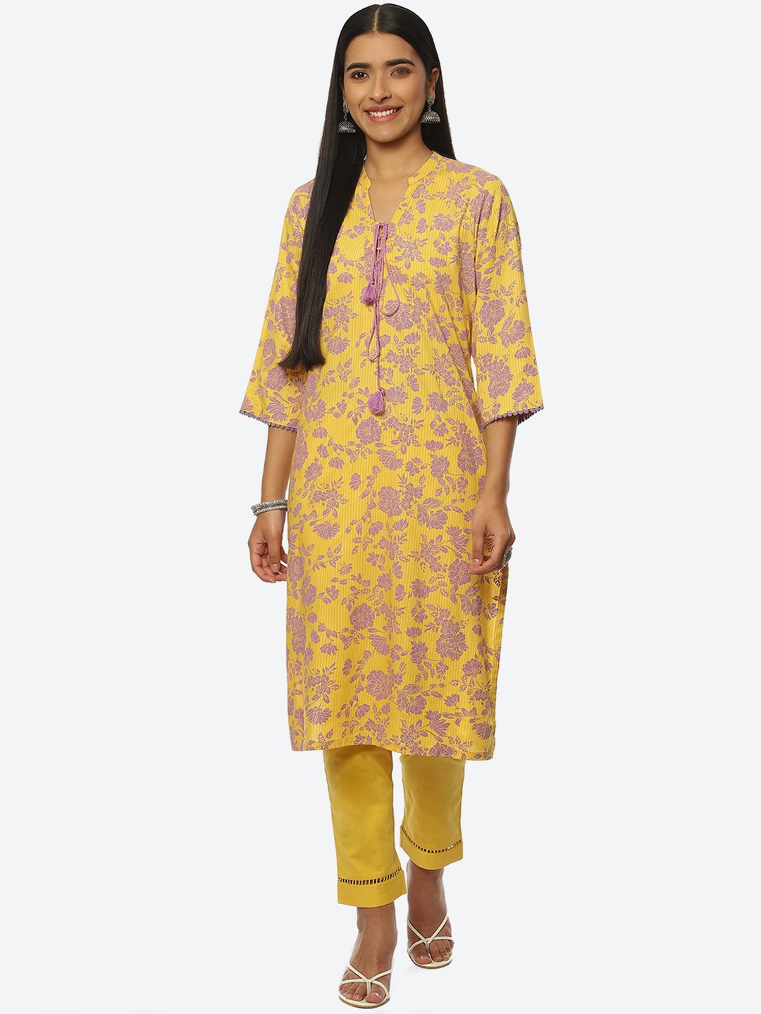 

Rangriti Women Plus Size Floral Printed Kurta, Yellow