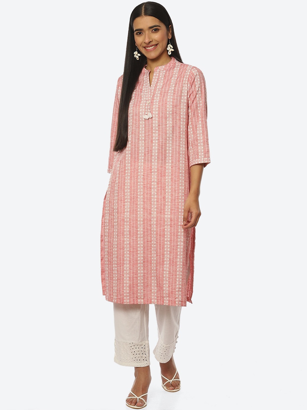 

Rangriti Women Ethnic Motifs Woven Design Thread Work Kurta, Pink