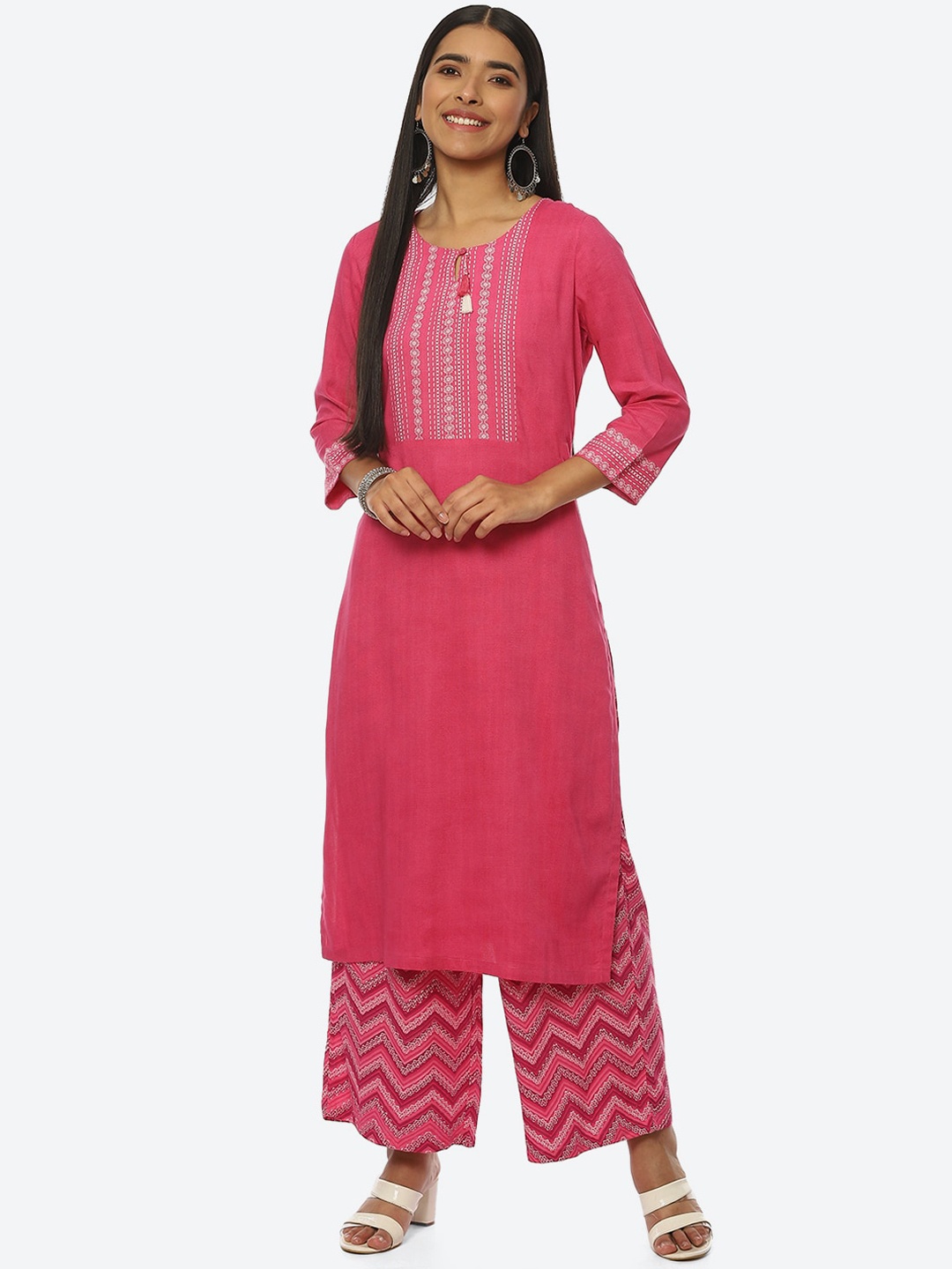 

Rangriti Floral Yoke Design Kurta with Palazzos, Pink