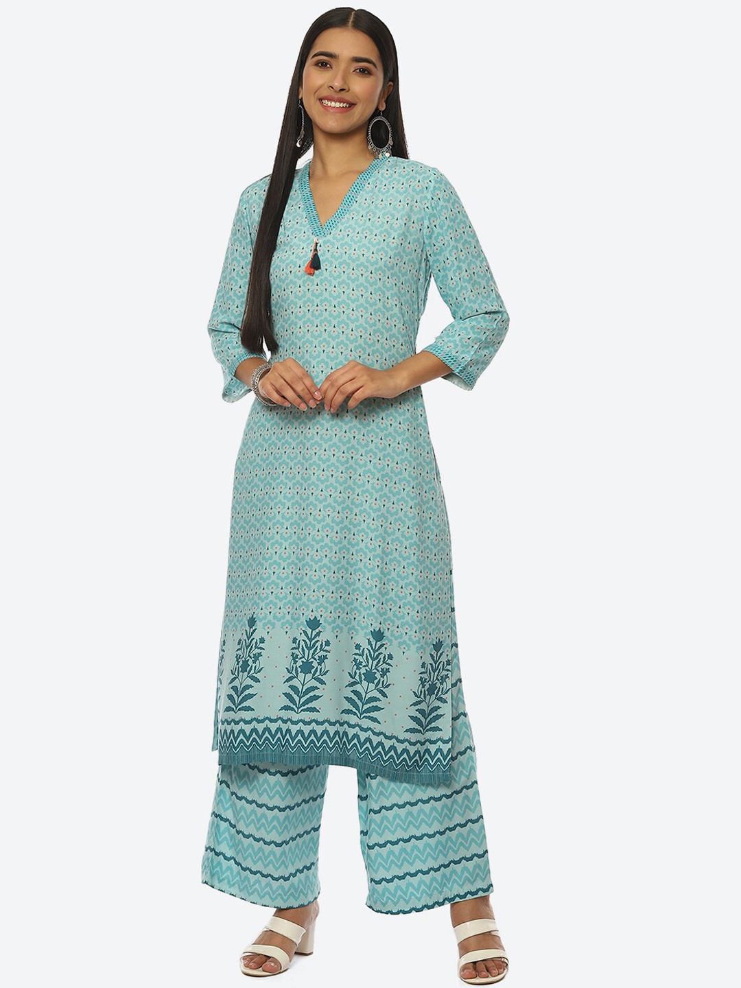 

Rangriti Women V-Neck Floral Printed Kurta with Palazzos, Blue