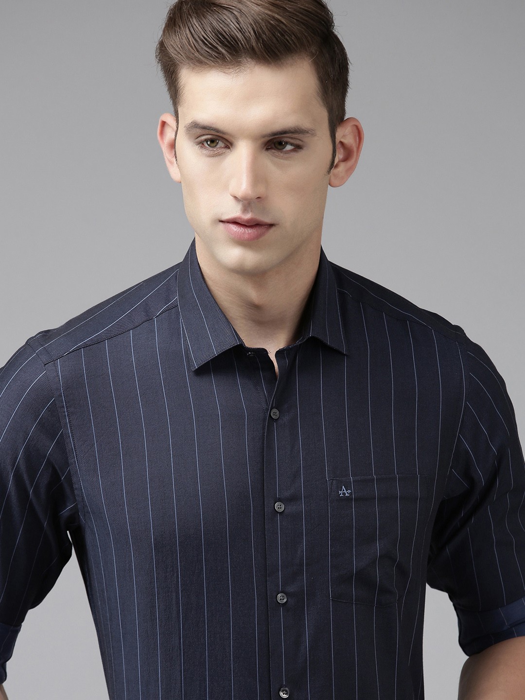 

Arrow Men Manhattan Slim Fit Pinstripes Opaque Pure Cotton Formal Shirt, Navy blue