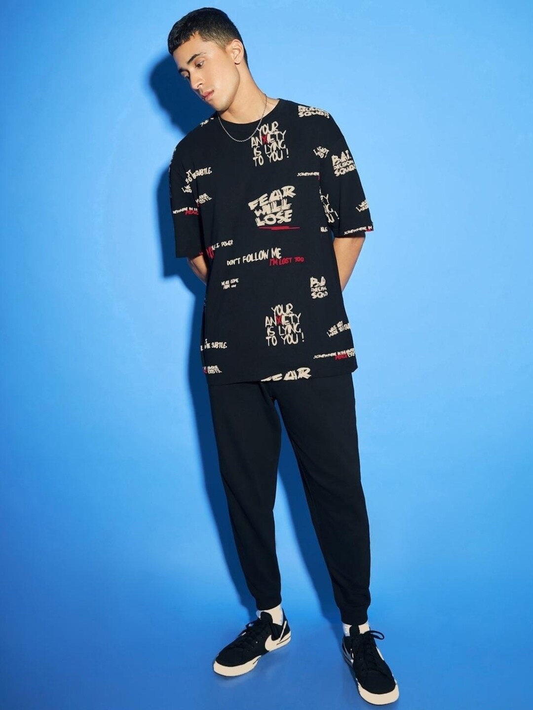 

Bewakoof Men Typography Printed Loose Cotton T-shirt, Black