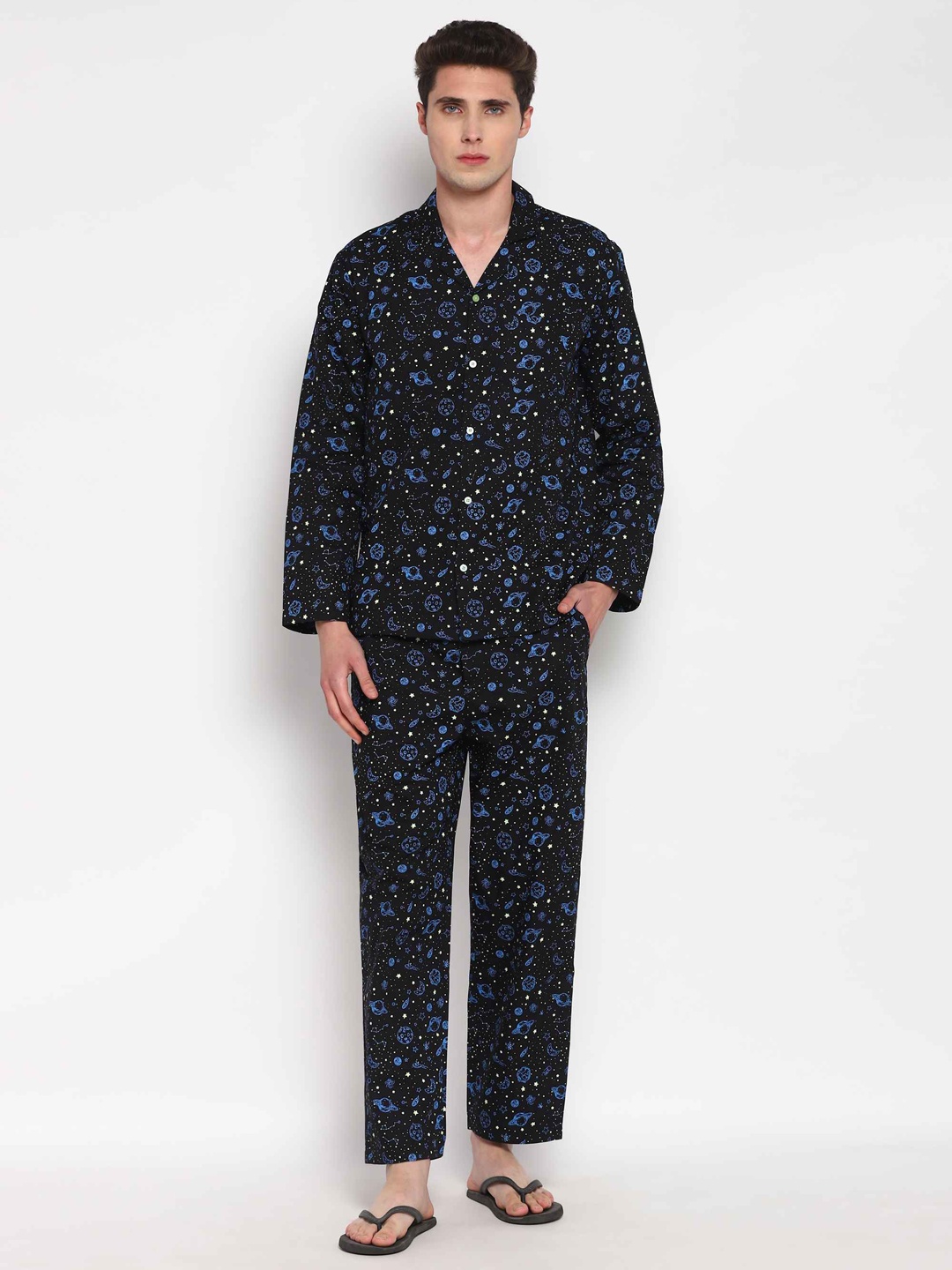 

shopbloom Men 2 Pieces Conversational Printed Pure Cotton Night Suit, Black
