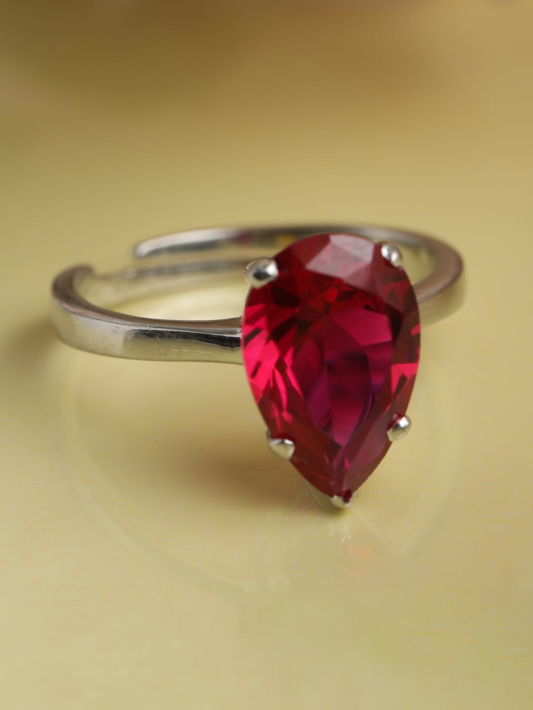 

Clara 92.5 % Sterling Silver Rhodium-Plated Cubic Zirconia-Studded Finger Ring