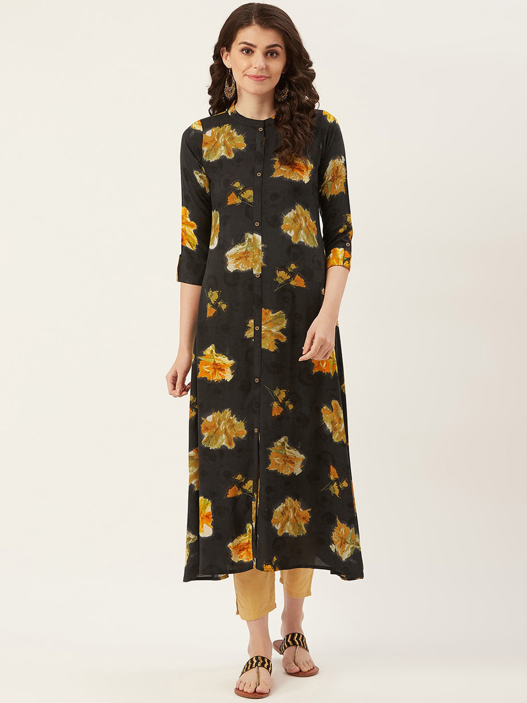 

Prakrti Women Floral Printed Floral Anarkali Kurta, Black