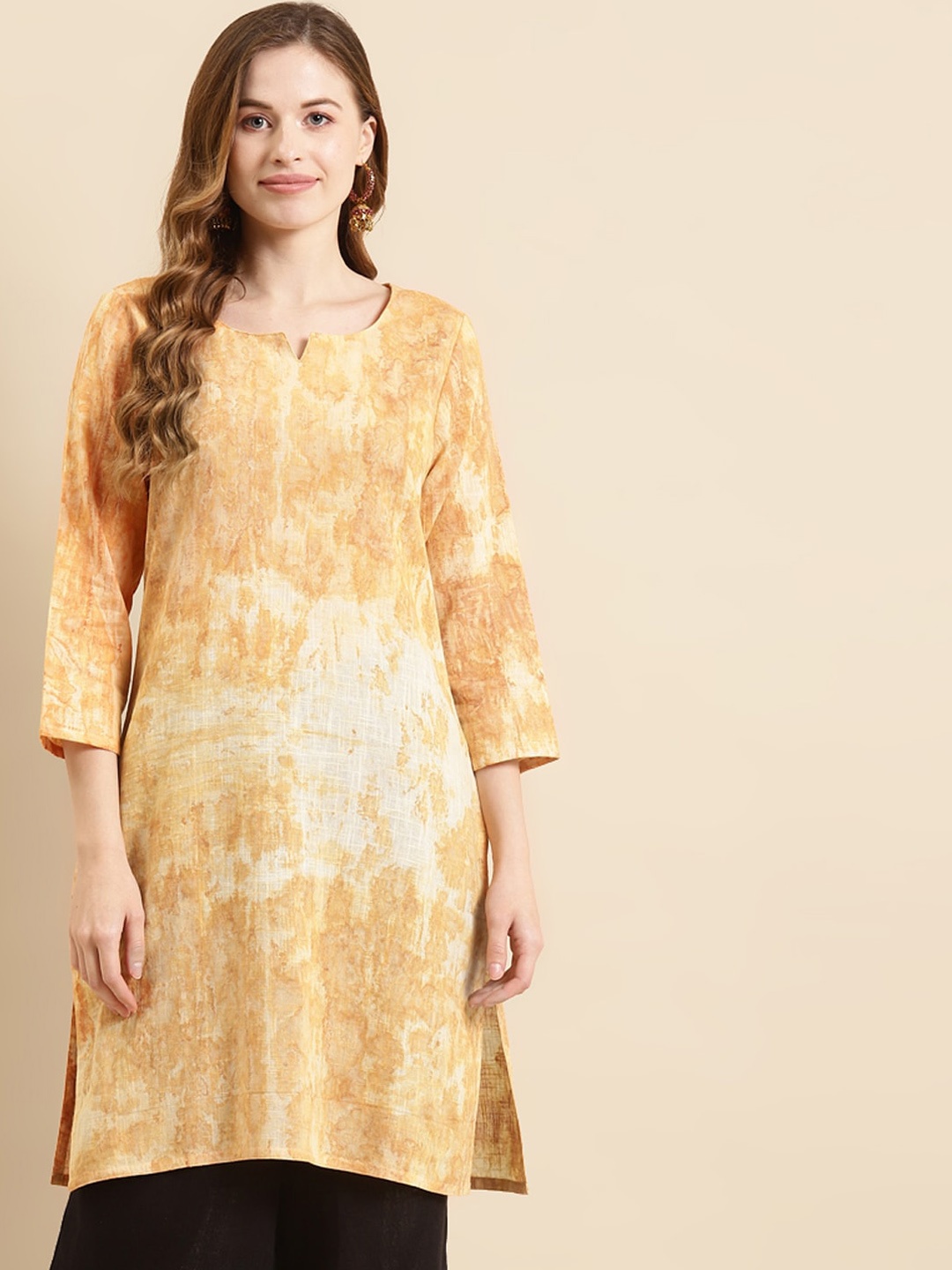 

Prakrti Women Dyed Notch Neck Cotton Kurta, Mustard