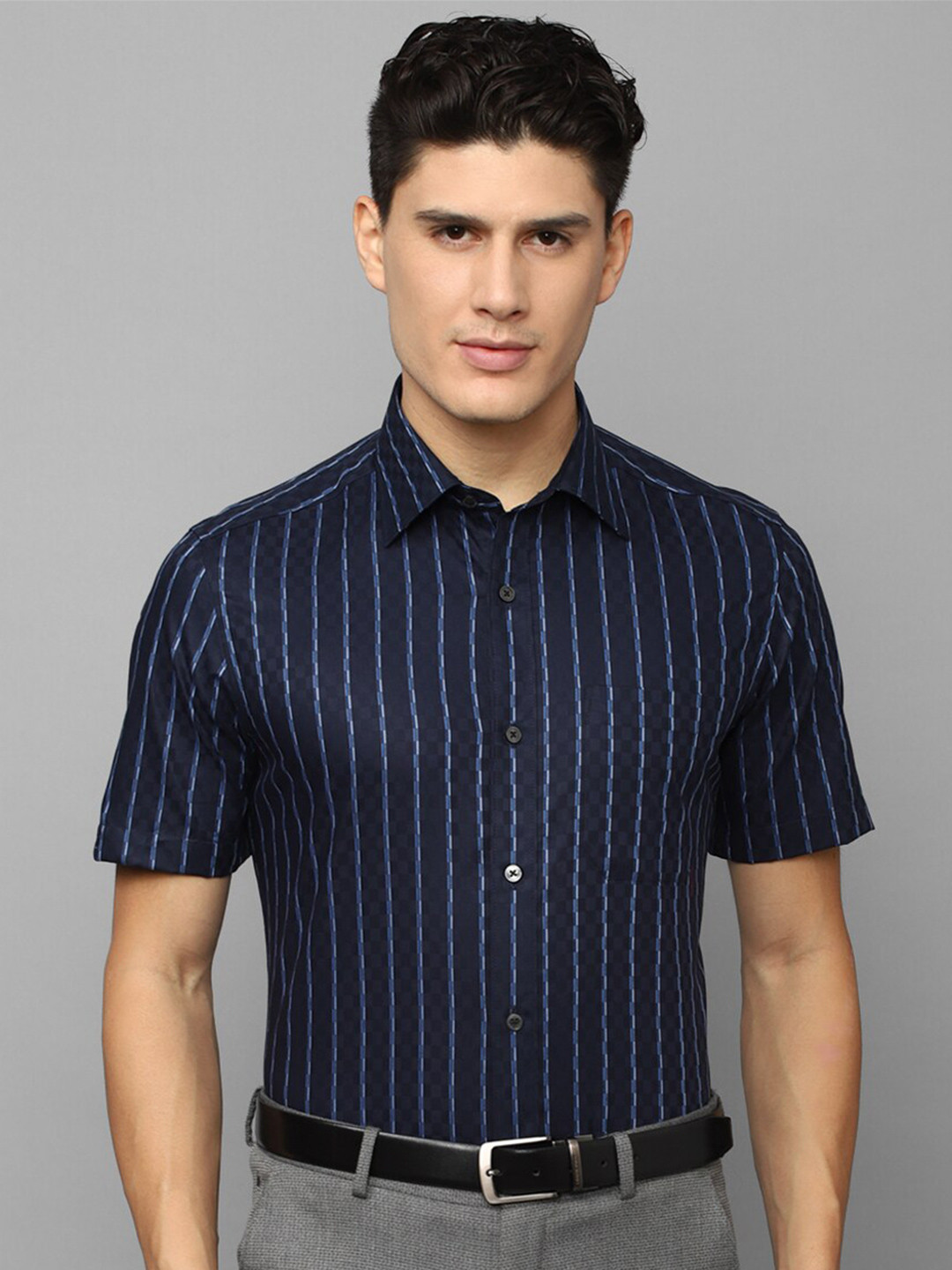 

Louis Philippe Men Striped Formal Pure Cotton Shirt, Navy blue