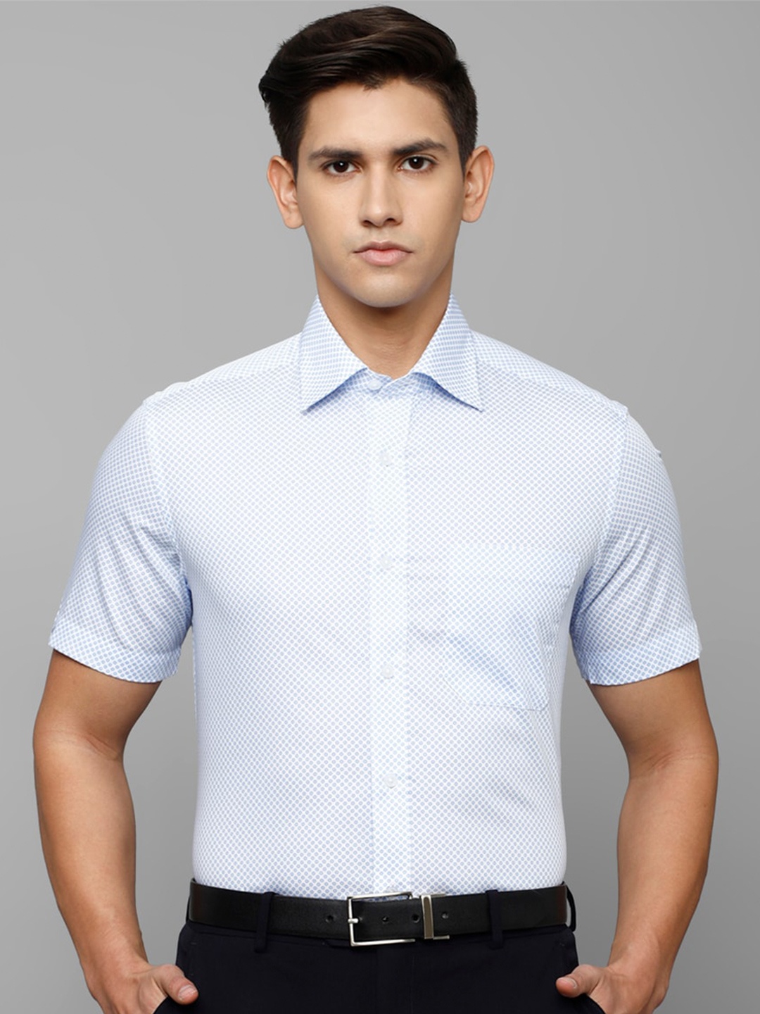 

Louis Philippe Men Checked Formal Pure Cotton Shirt, Blue